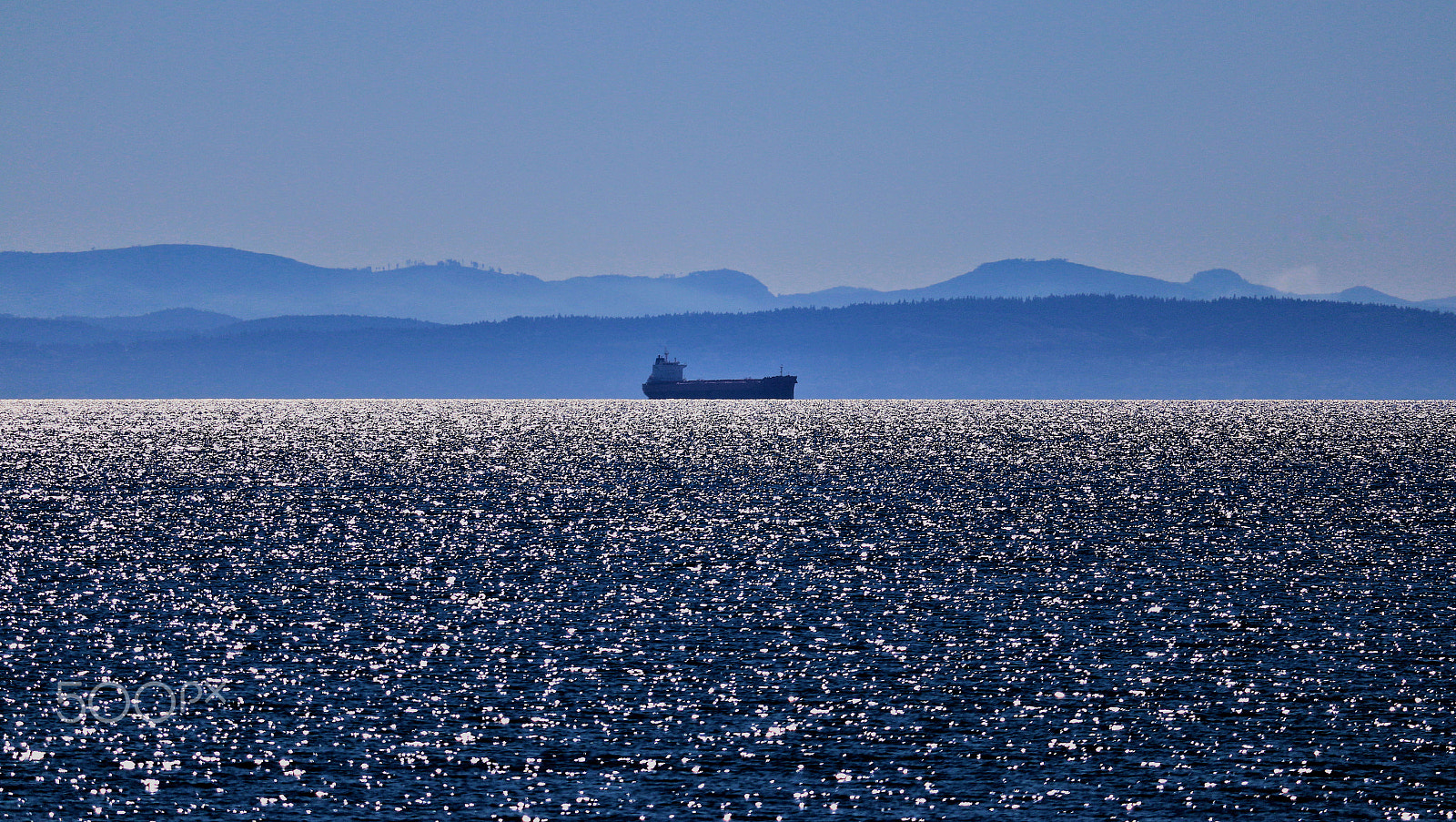 Canon EF-S 55-250mm F4-5.6 IS STM sample photo. Ship far away photography