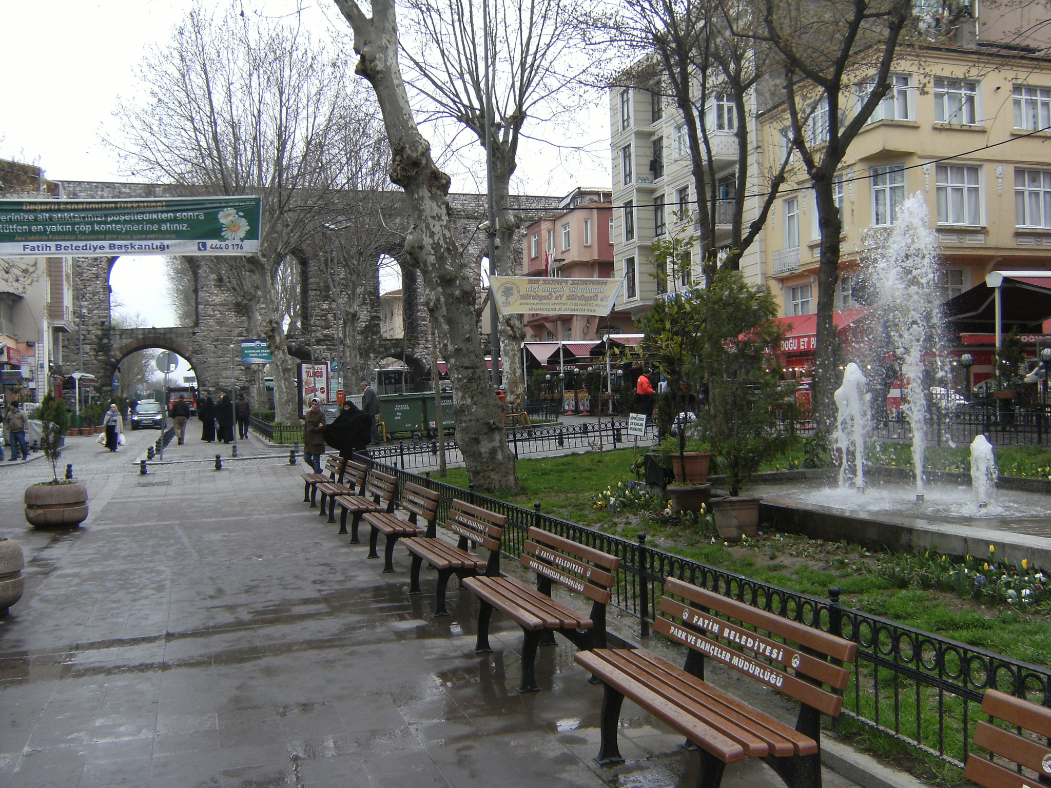 Fujifilm FinePix F480 sample photo. Quietest place in istanbul photography