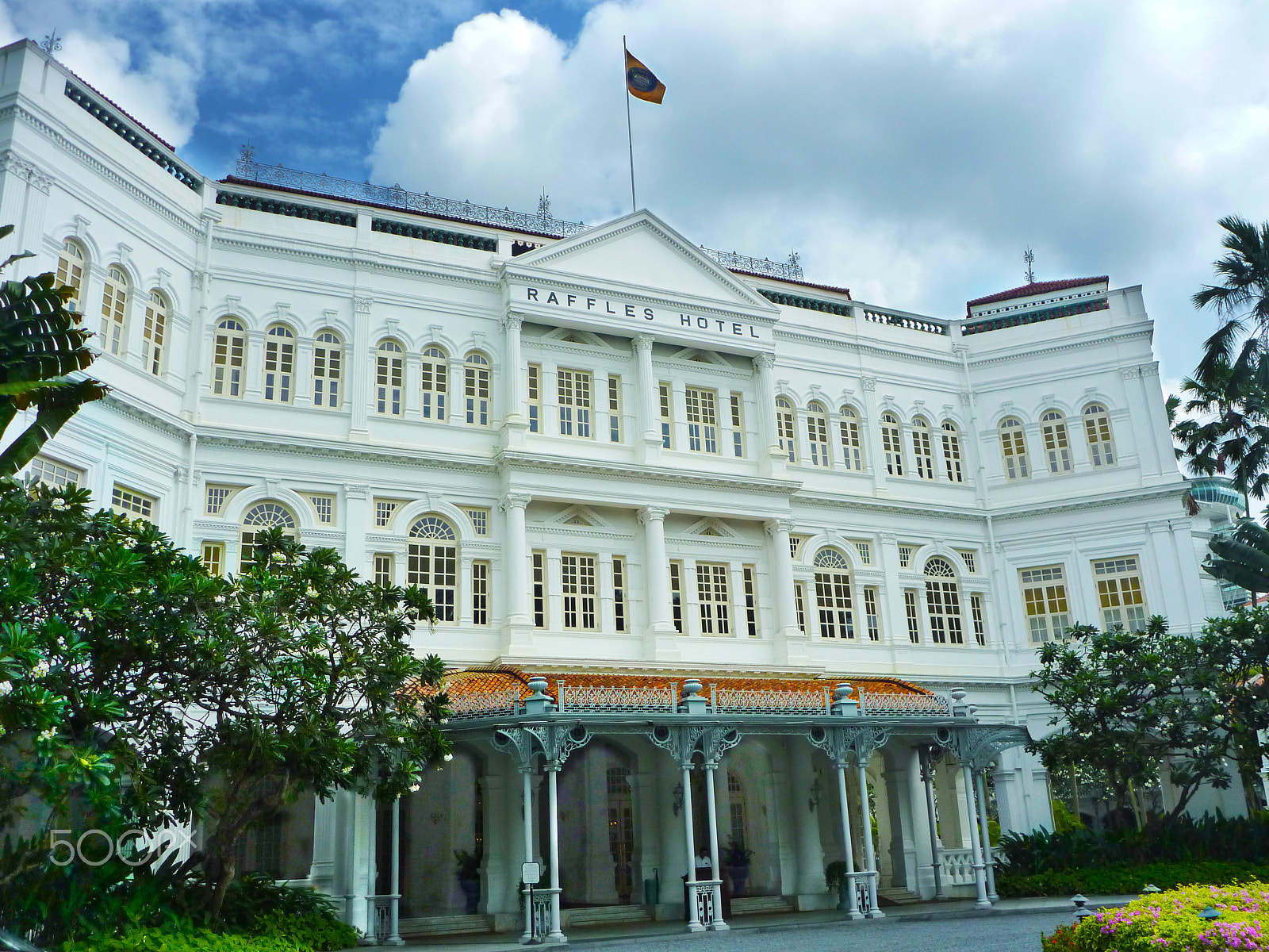 Panasonic DMC-FT1 sample photo. Raffles hotel photography