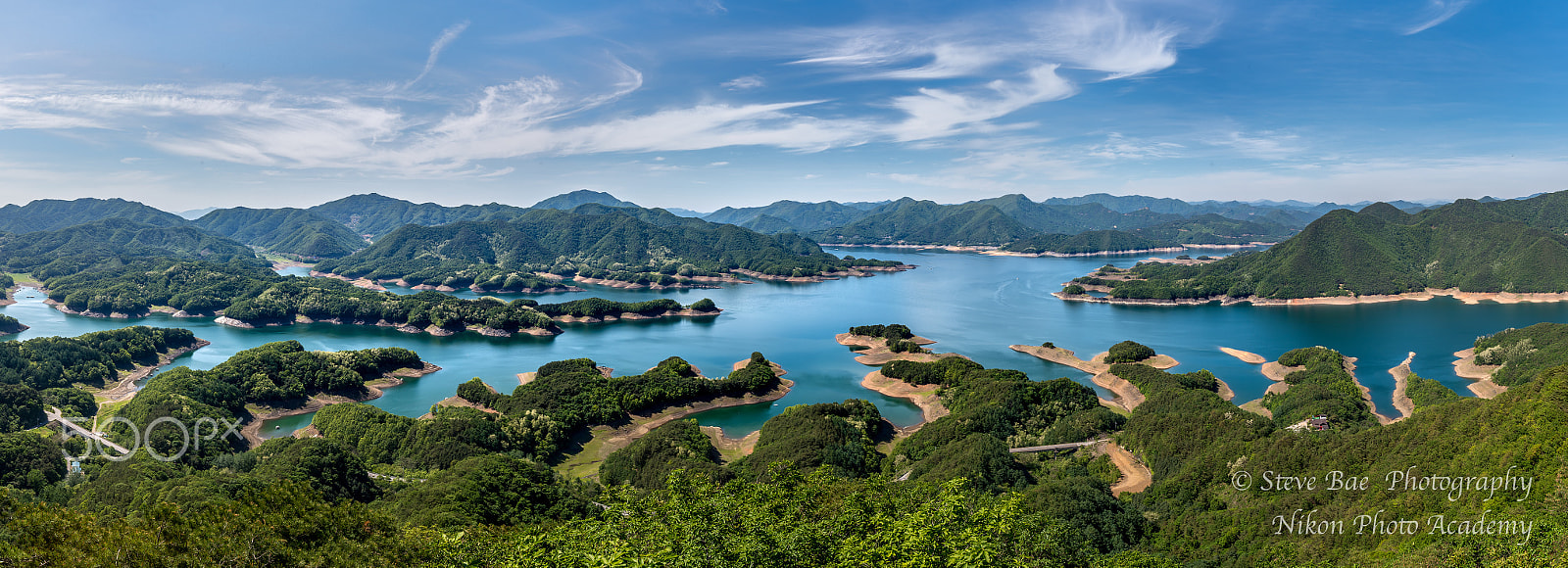 Nikon AF-S Nikkor 17-35mm F2.8D ED-IF sample photo. Crocodile lake photography
