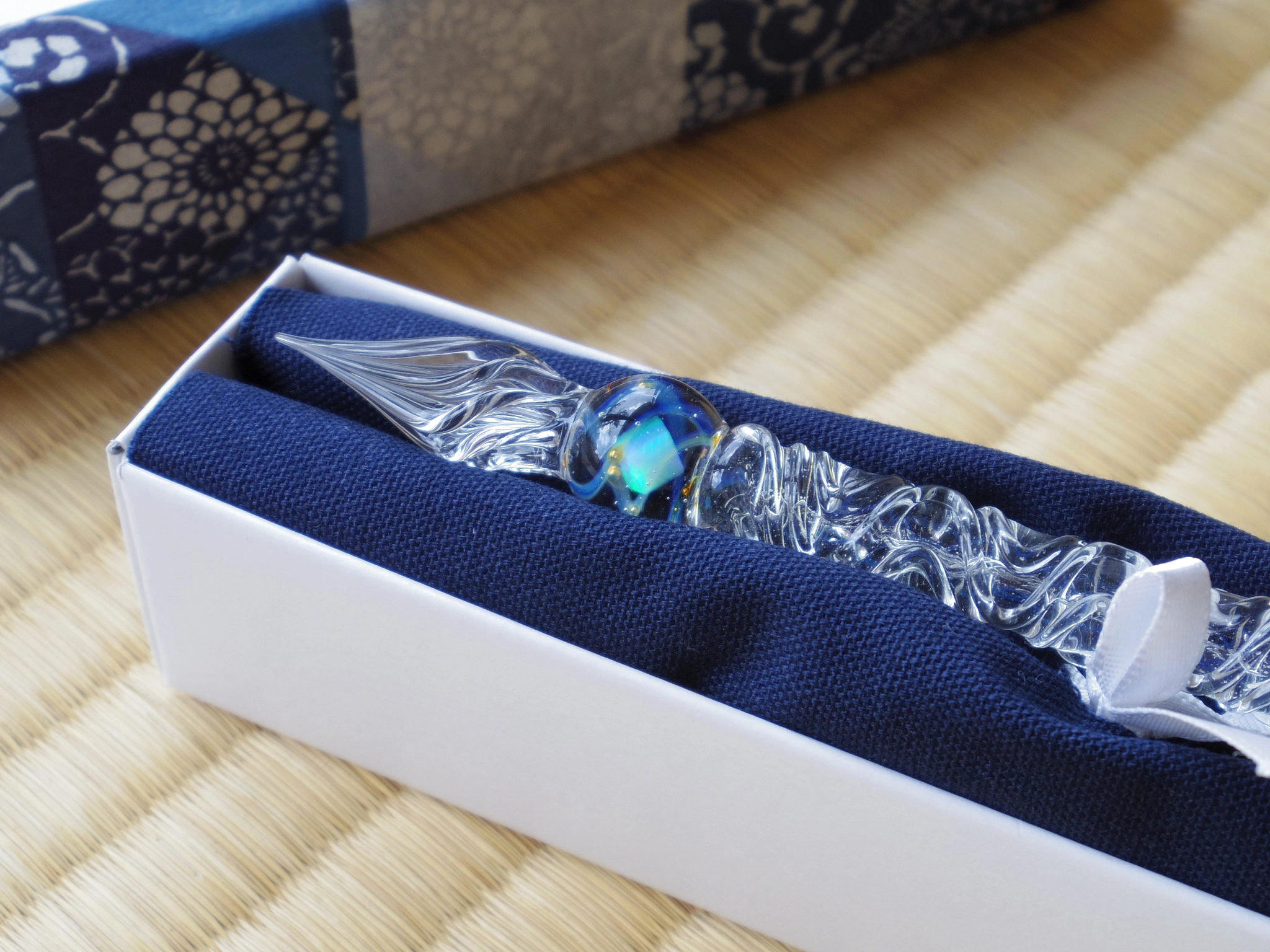 Pentax 02 Standard Zoom sample photo. Glass pen photography