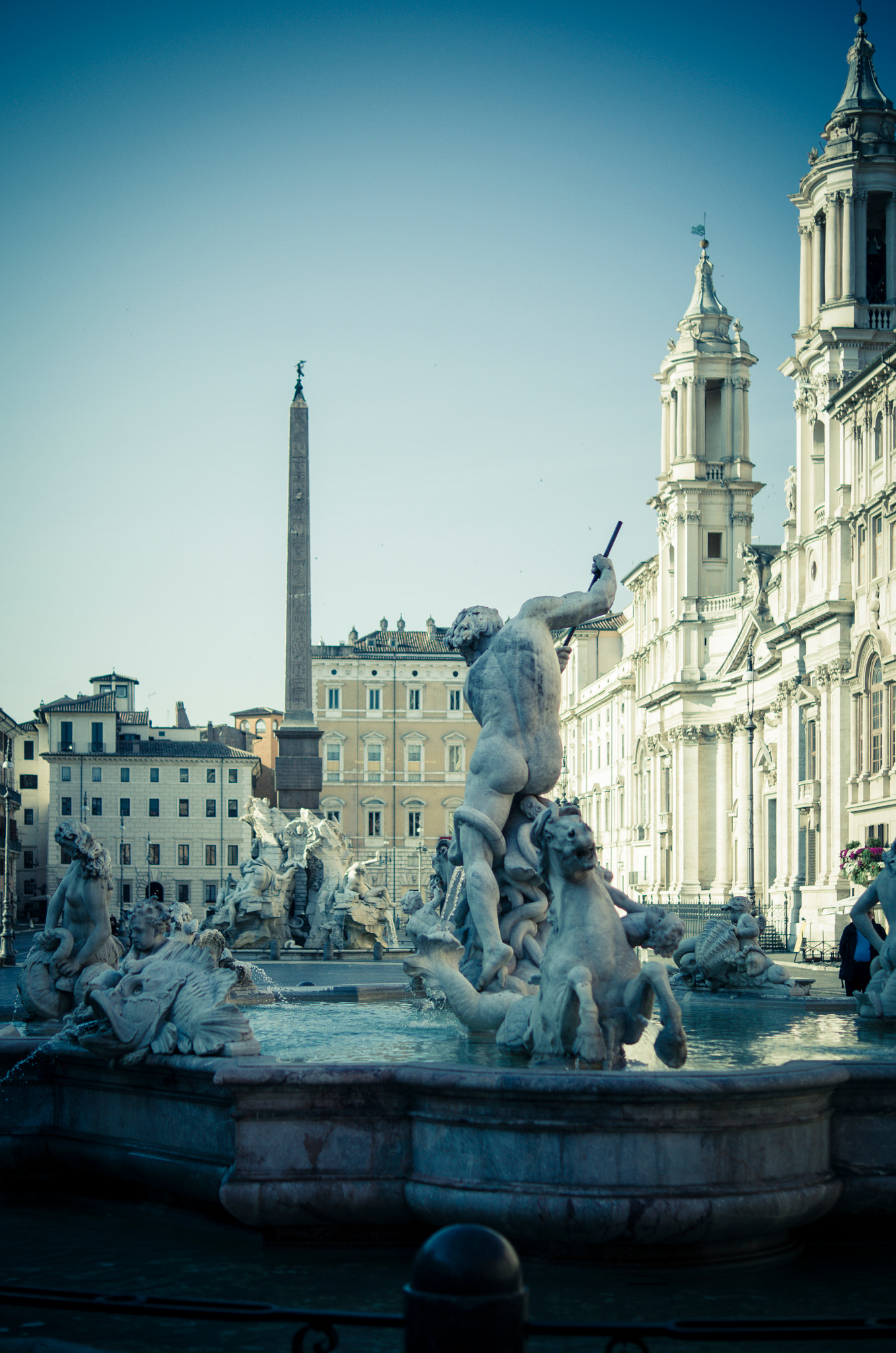 Leica Summilux-TL 35mm F1.4 ASPH sample photo. Piazza navona photography
