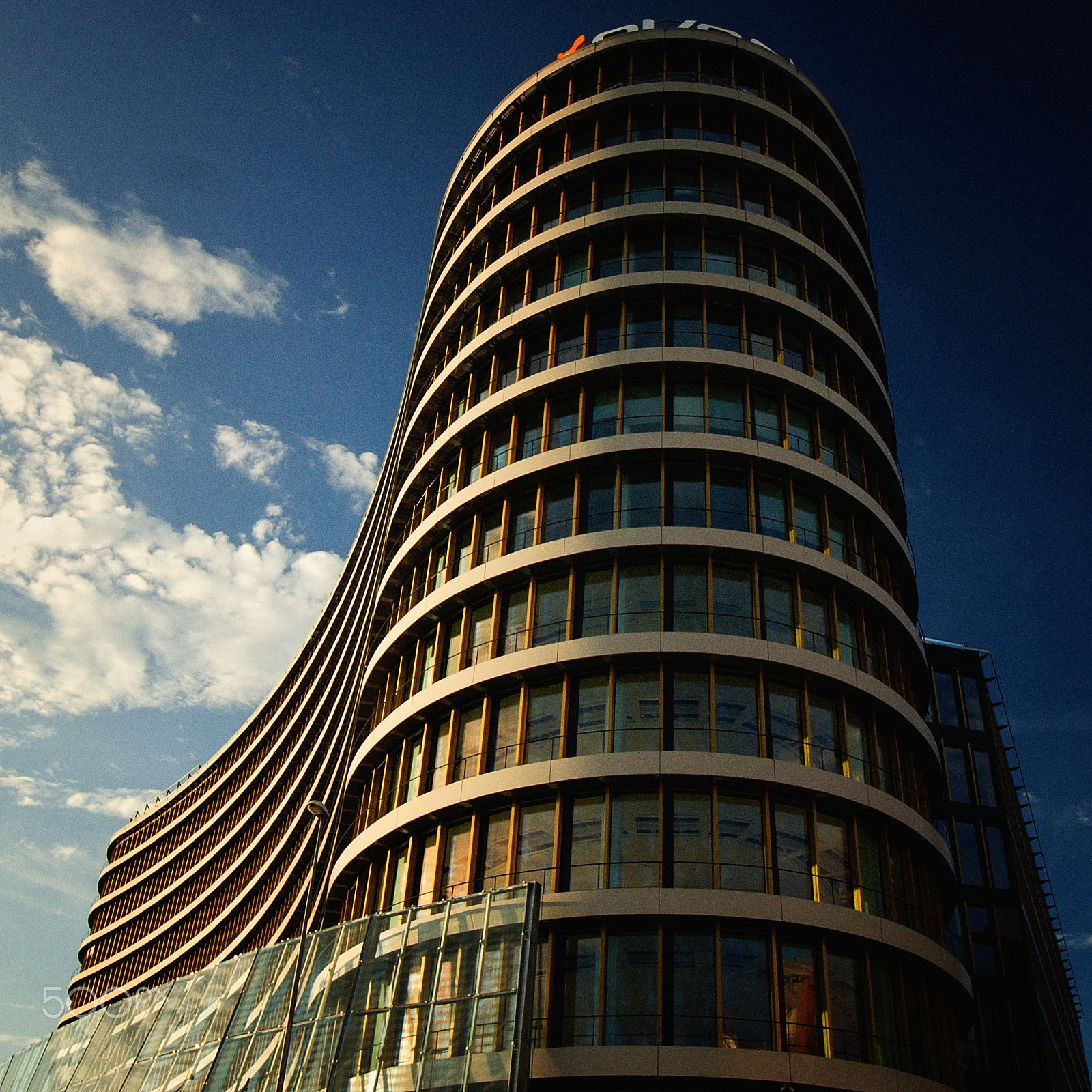 Canon EF-S 10-18mm F4.5–5.6 IS STM sample photo. Enterprise office center photography