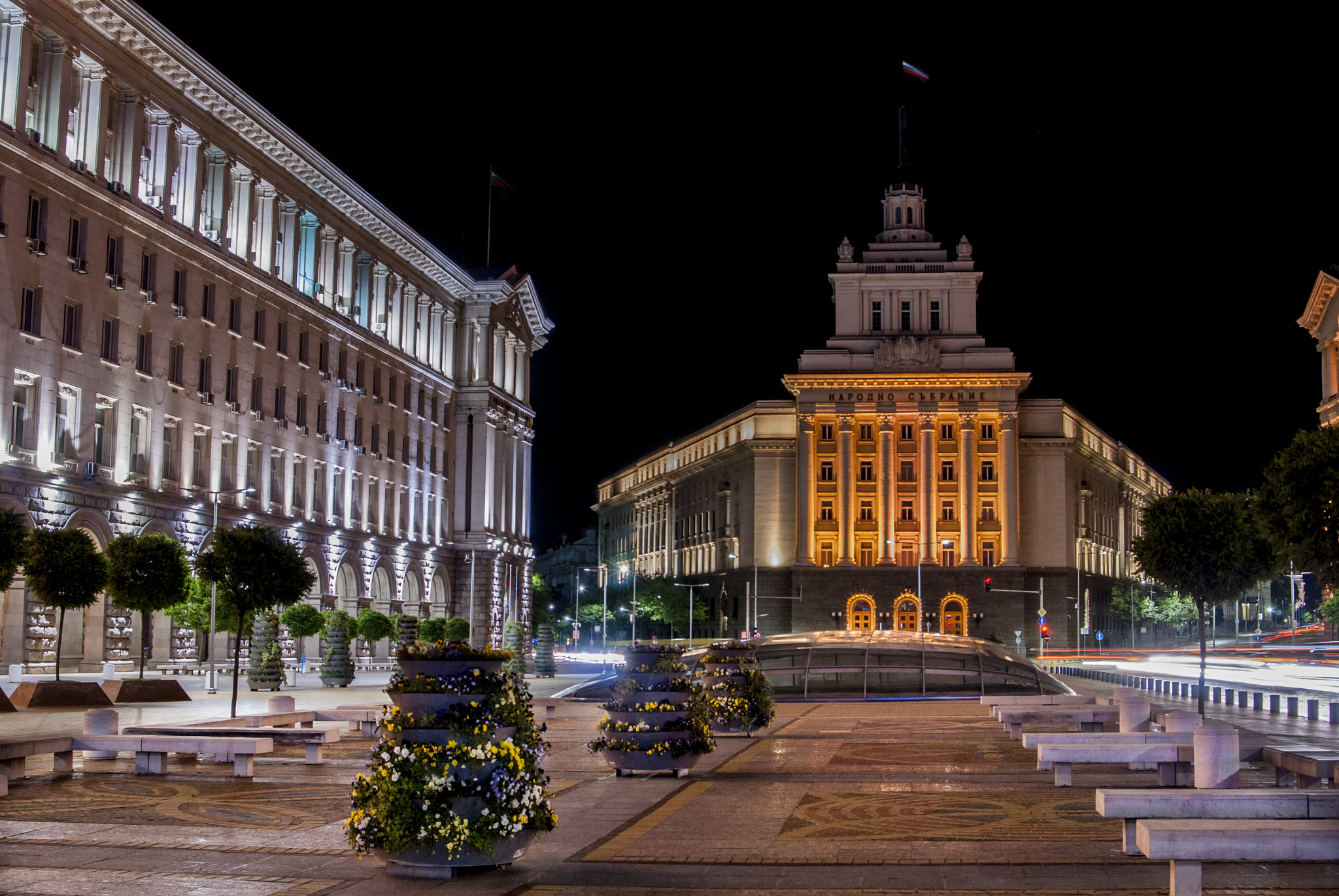 Nikon D80 + AF Zoom-Nikkor 28-80mm f/3.5-5.6D sample photo. The capital of bulgaria at night photography