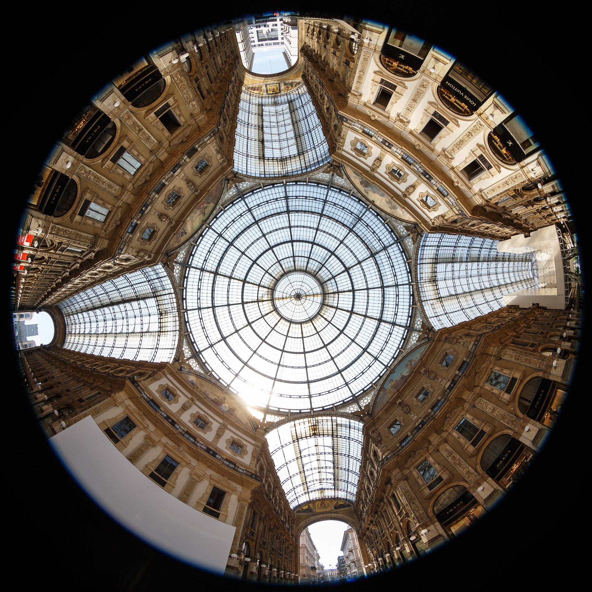Canon EF 8-15mm F4L Fisheye USM sample photo. Galleria vittorio emanuele ii photography