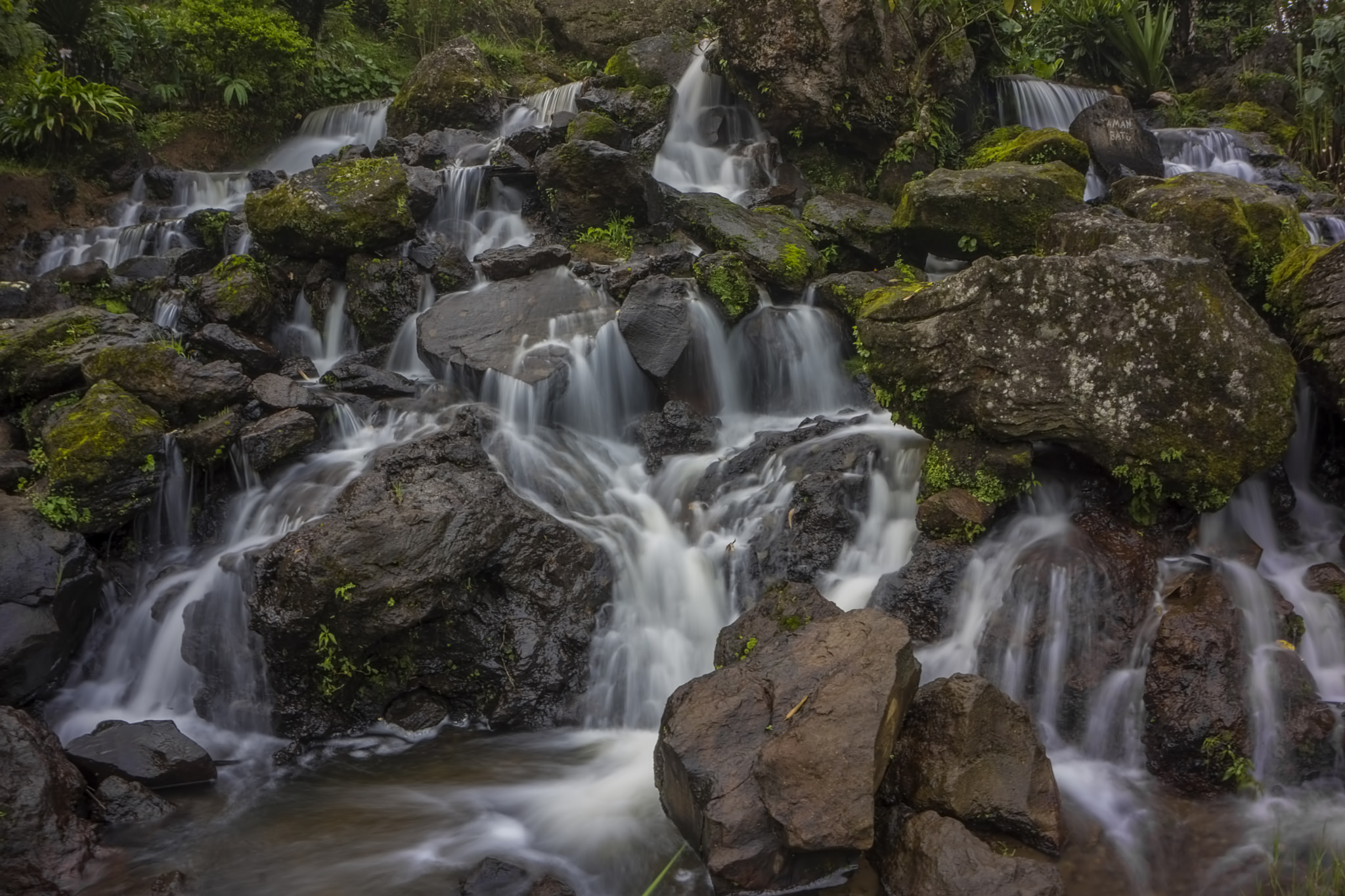 Sony E 16-50mm F3.5-5.6 PZ OSS sample photo. Tilu waterfall (1) photography