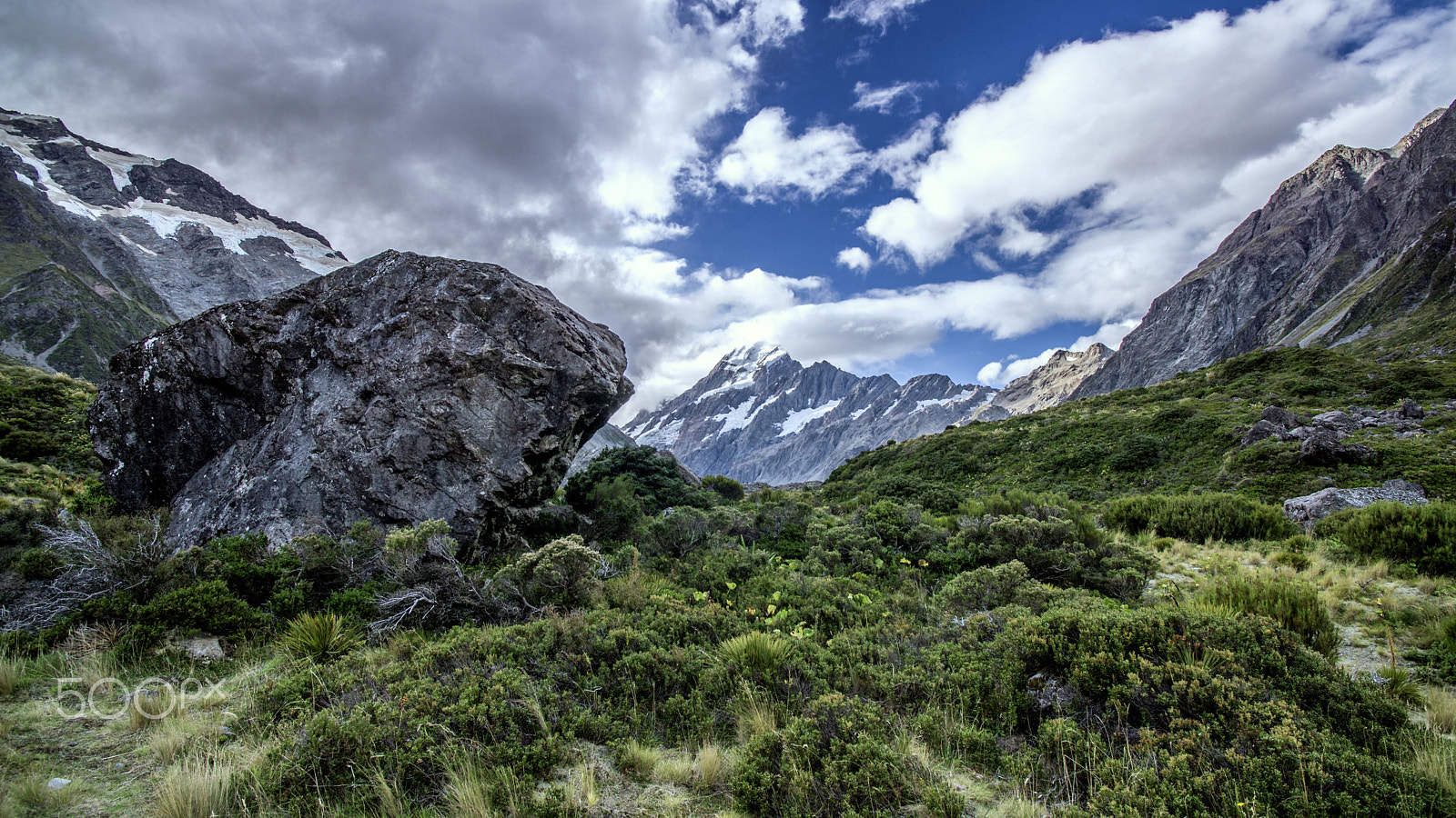 Sony a6000 + Canon EF 16-35mm F4L IS USM sample photo. Mt cook photography