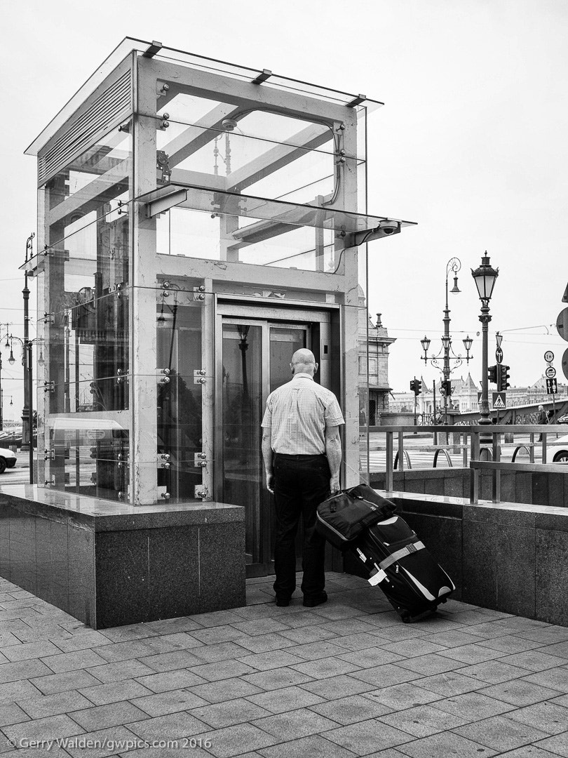 Leica M9 + Leica Summarit-M 35mm F2.5 sample photo. The elevator photography