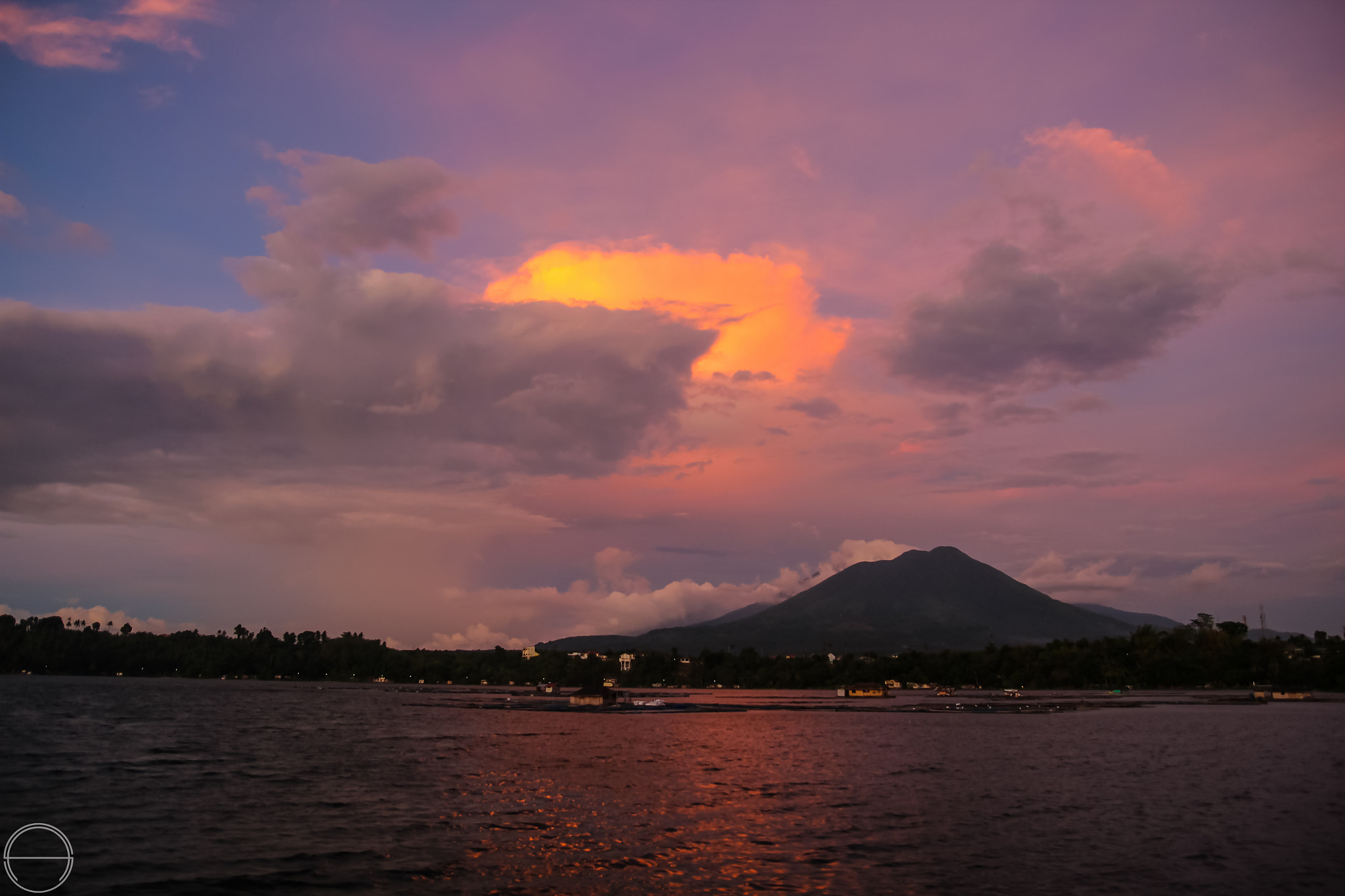 Canon EOS 600D (Rebel EOS T3i / EOS Kiss X5) sample photo. Dusk photography