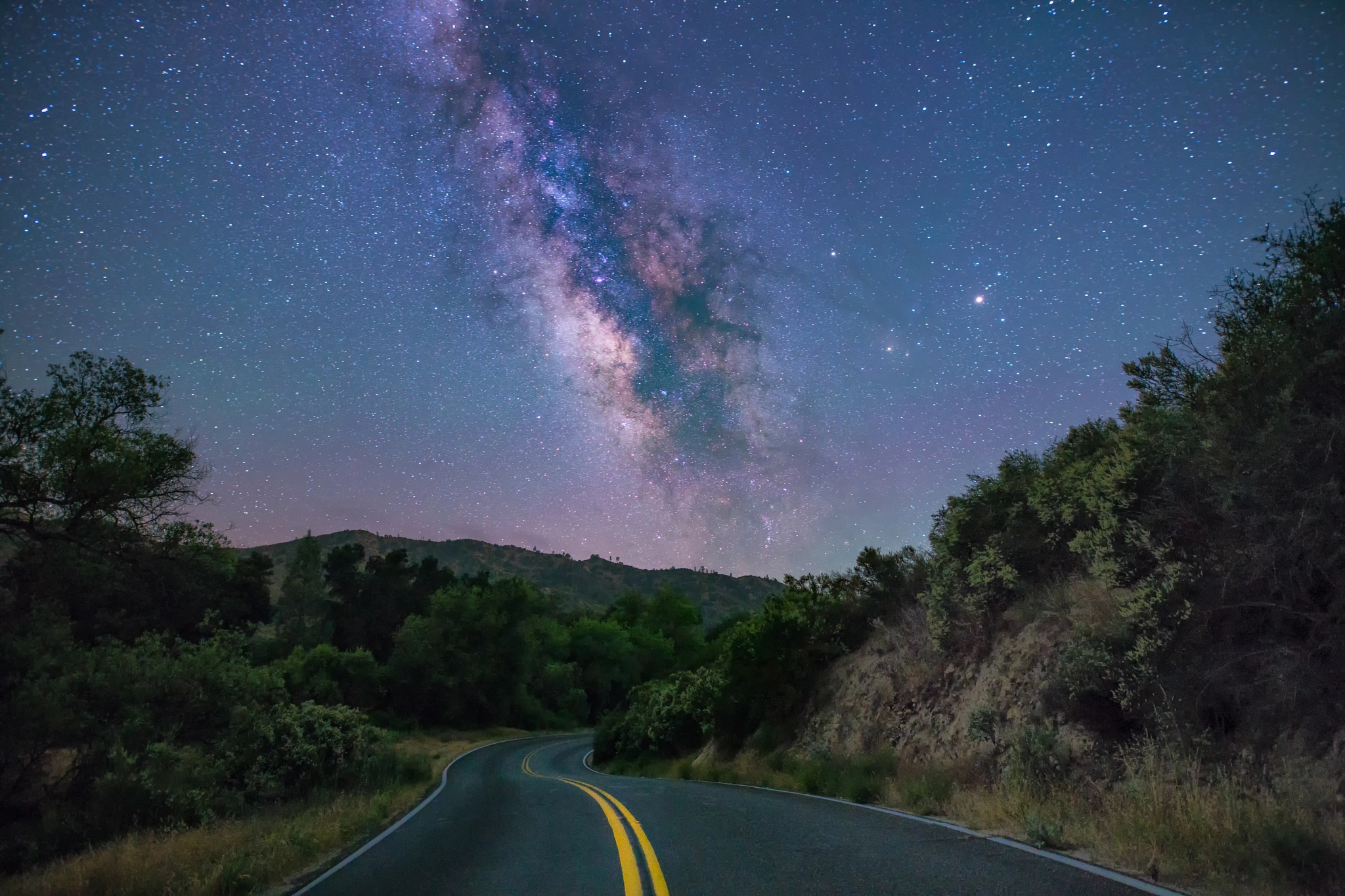 Sony a7R II + Sigma 20mm F1.4 DG HSM Art sample photo. Road to the galaxy photography