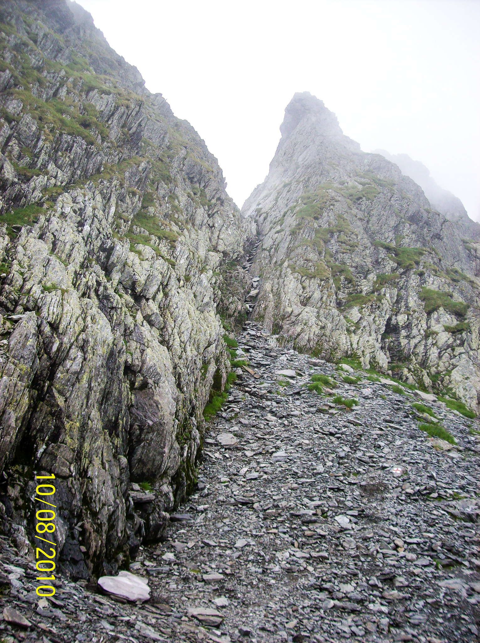 Kodak EASYSHARE C613 ZOOM DIGITAL CAMERA sample photo. Fagaras photography