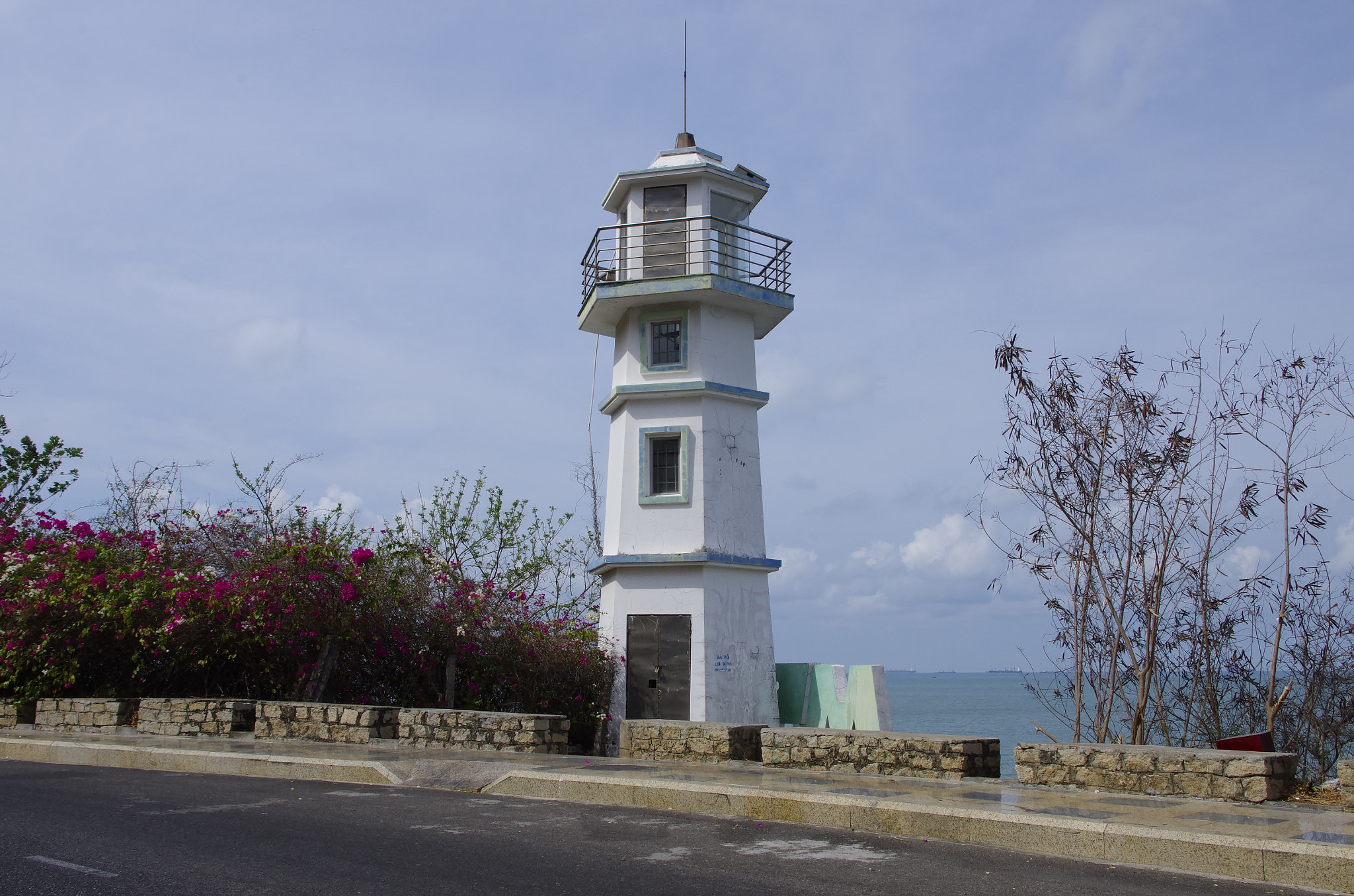 Pentax K-5 II sample photo. Small lighthouse photography
