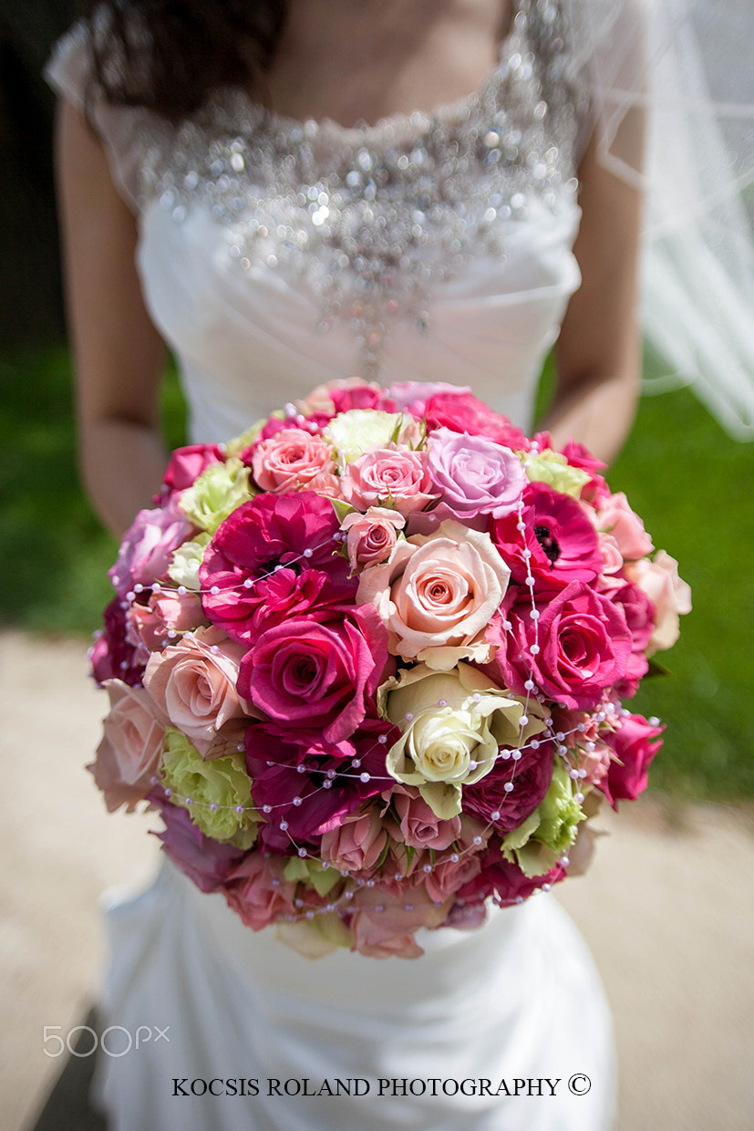 Canon EOS 5D Mark II + Sigma 20mm EX f/1.8 sample photo. Wedding bouquet photography