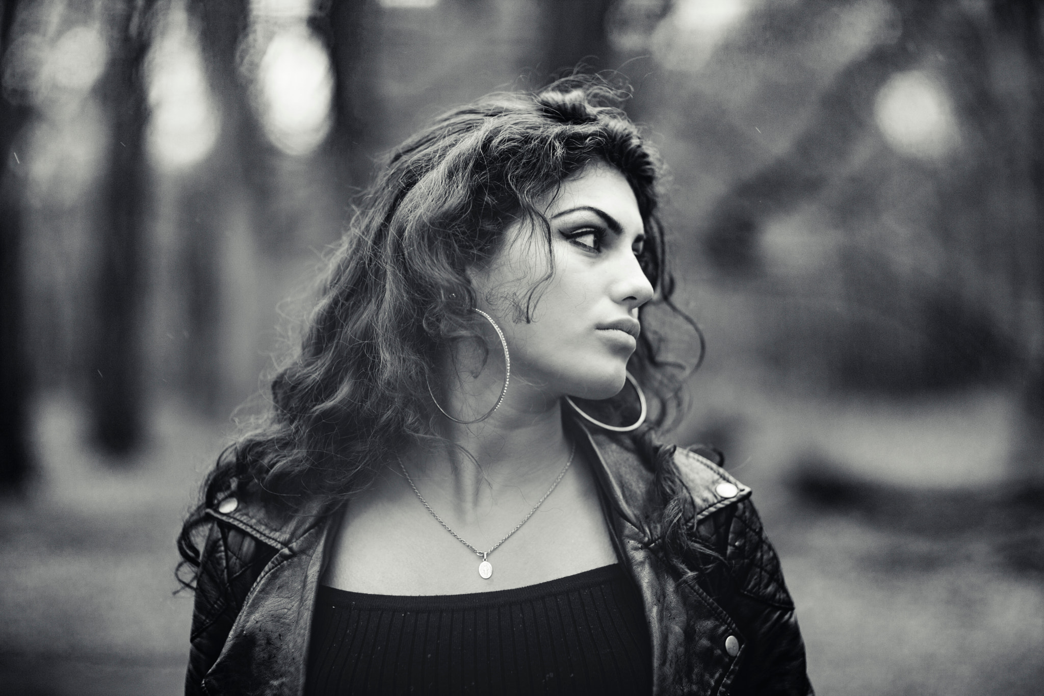 Canon EF 85mm F1.2 sample photo. Esmee in the rain photography