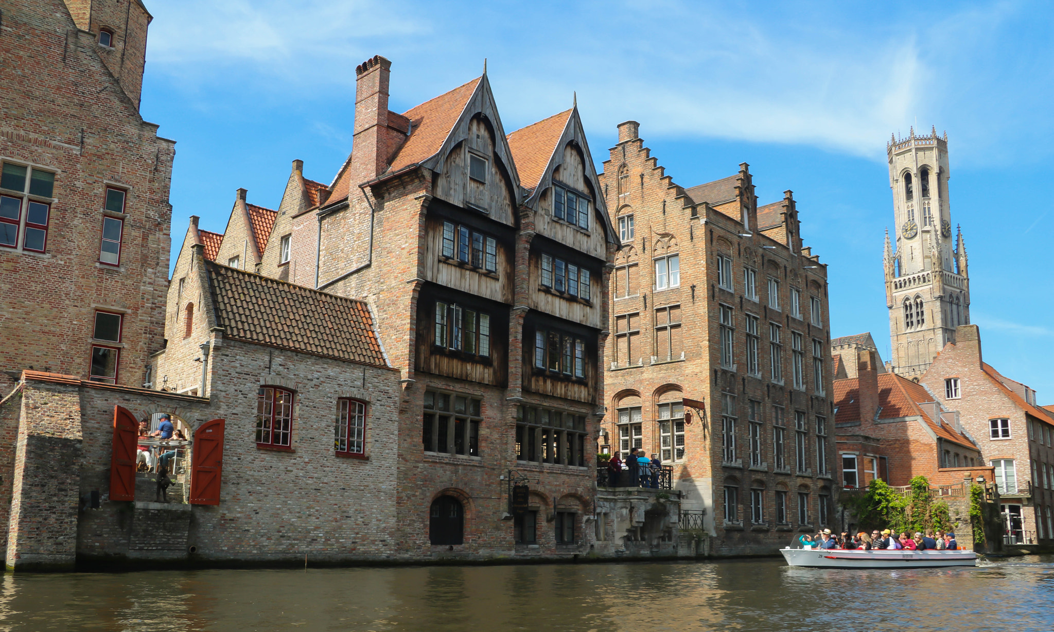 Canon EF-S 17-85mm F4-5.6 IS USM sample photo. Medieval city of bruges photography