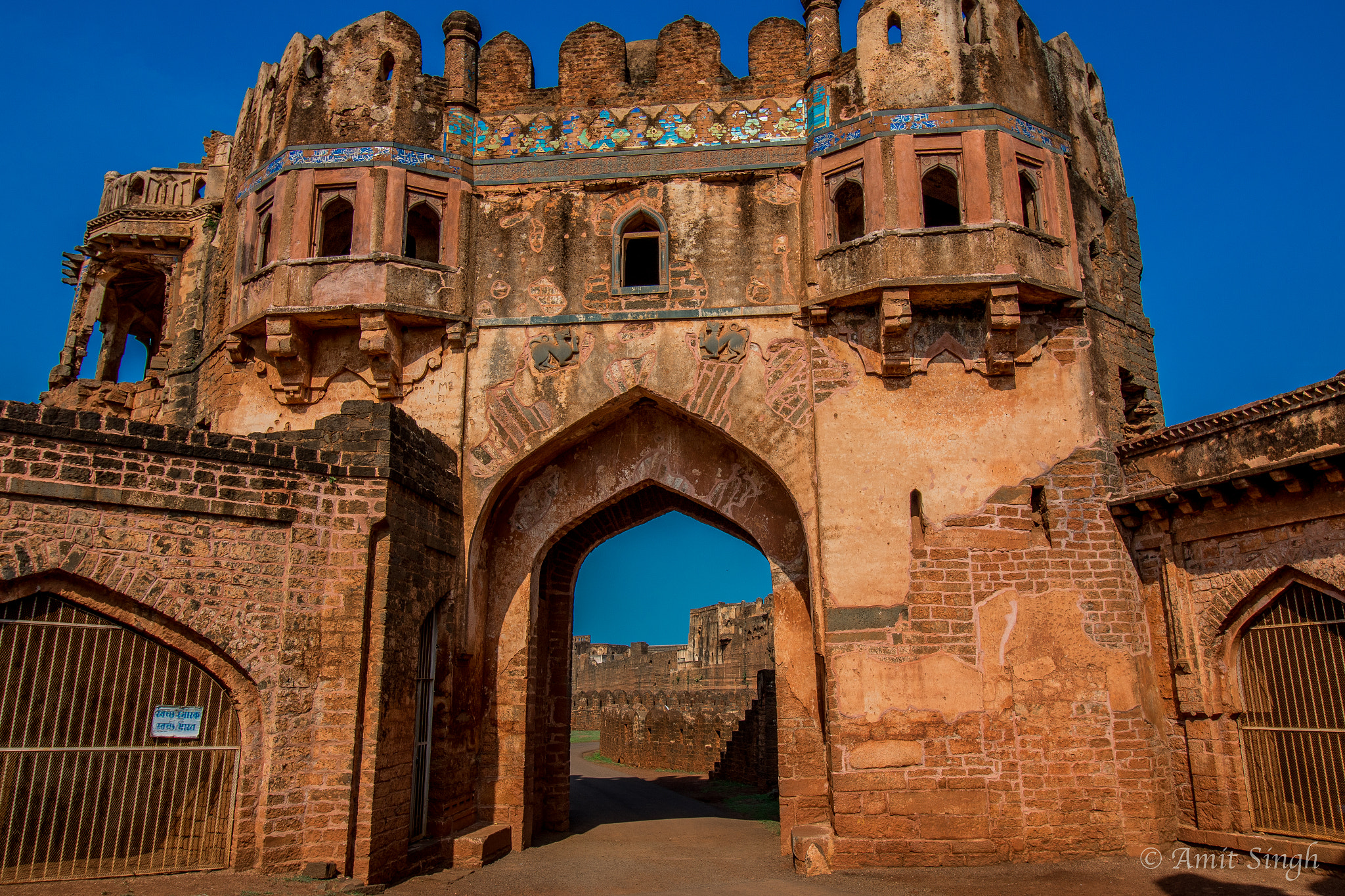 Canon EF-S 10-18mm F4.5–5.6 IS STM sample photo. Bidar fort entrance gate.jpg photography