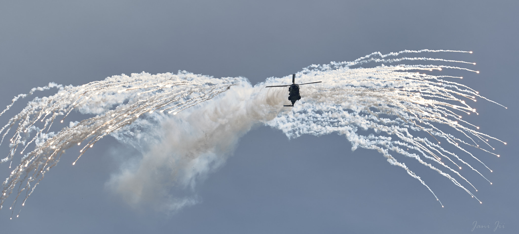 Canon EOS-1D Mark III sample photo. Nh90 after shooting its flares photography