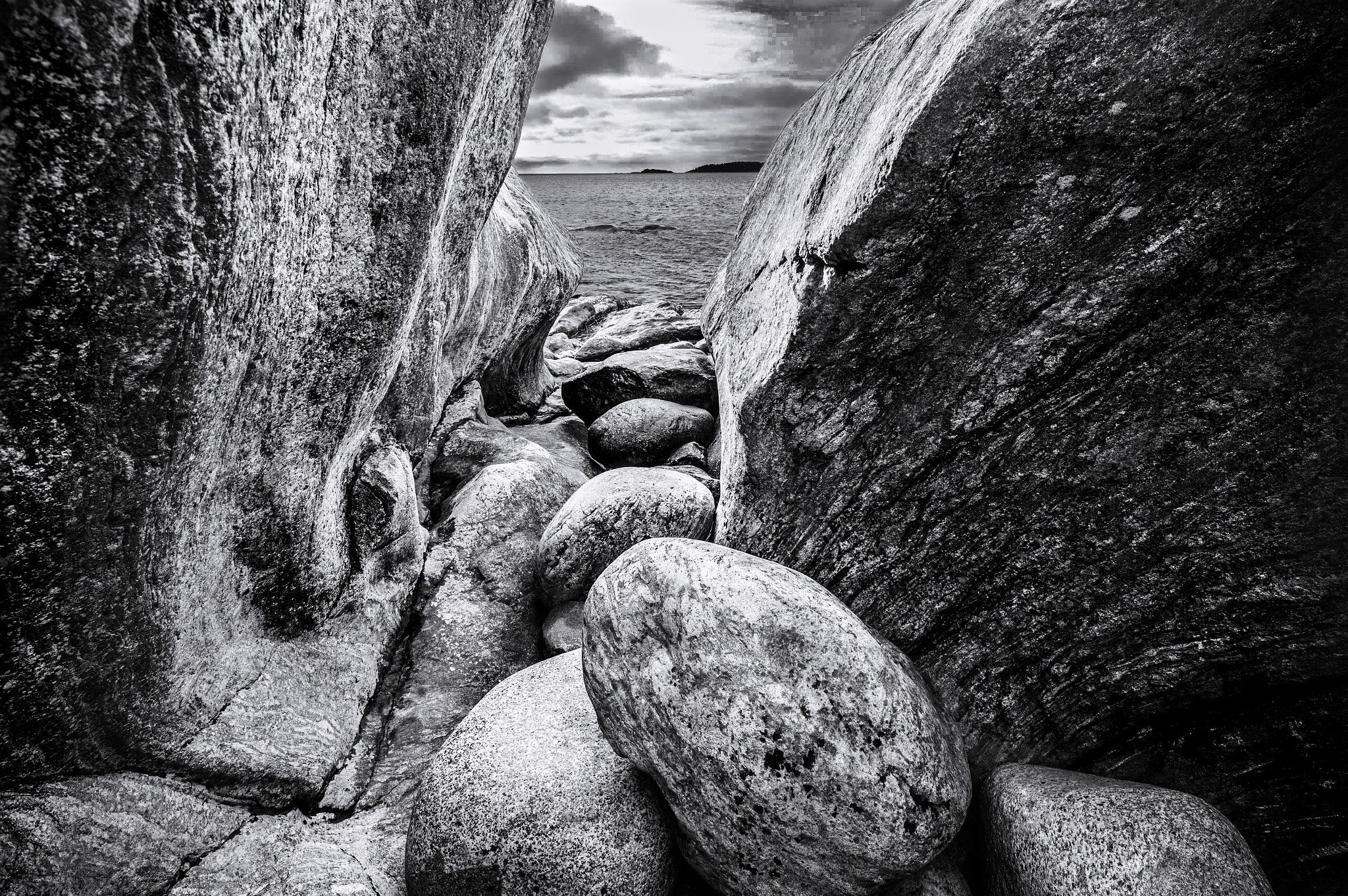 15mm F2.8 sample photo. Once you have seen the light, it is difficult to go back! photography