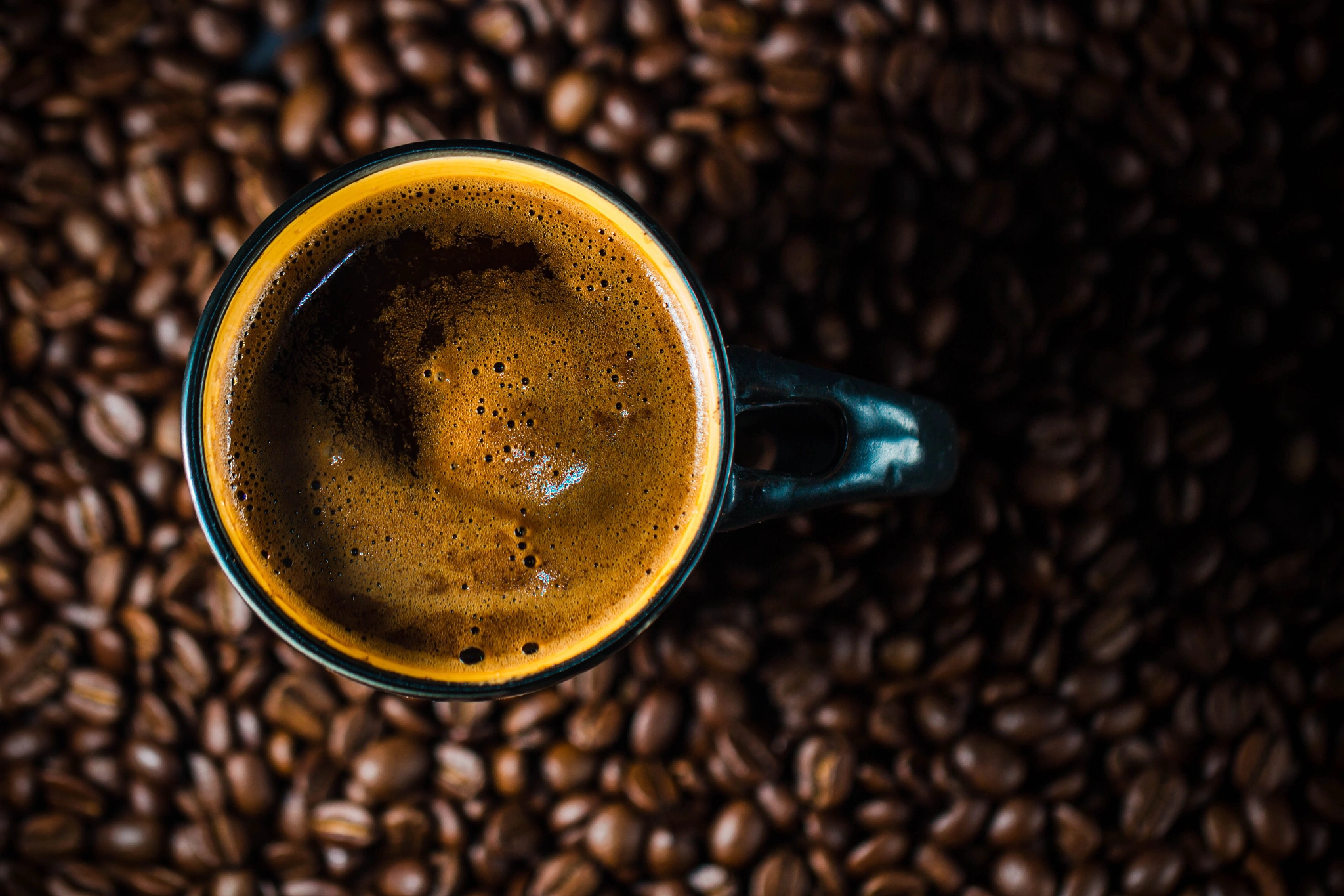 Canon EF 100mm F2.8L Macro IS USM sample photo. Cup of coffee photography