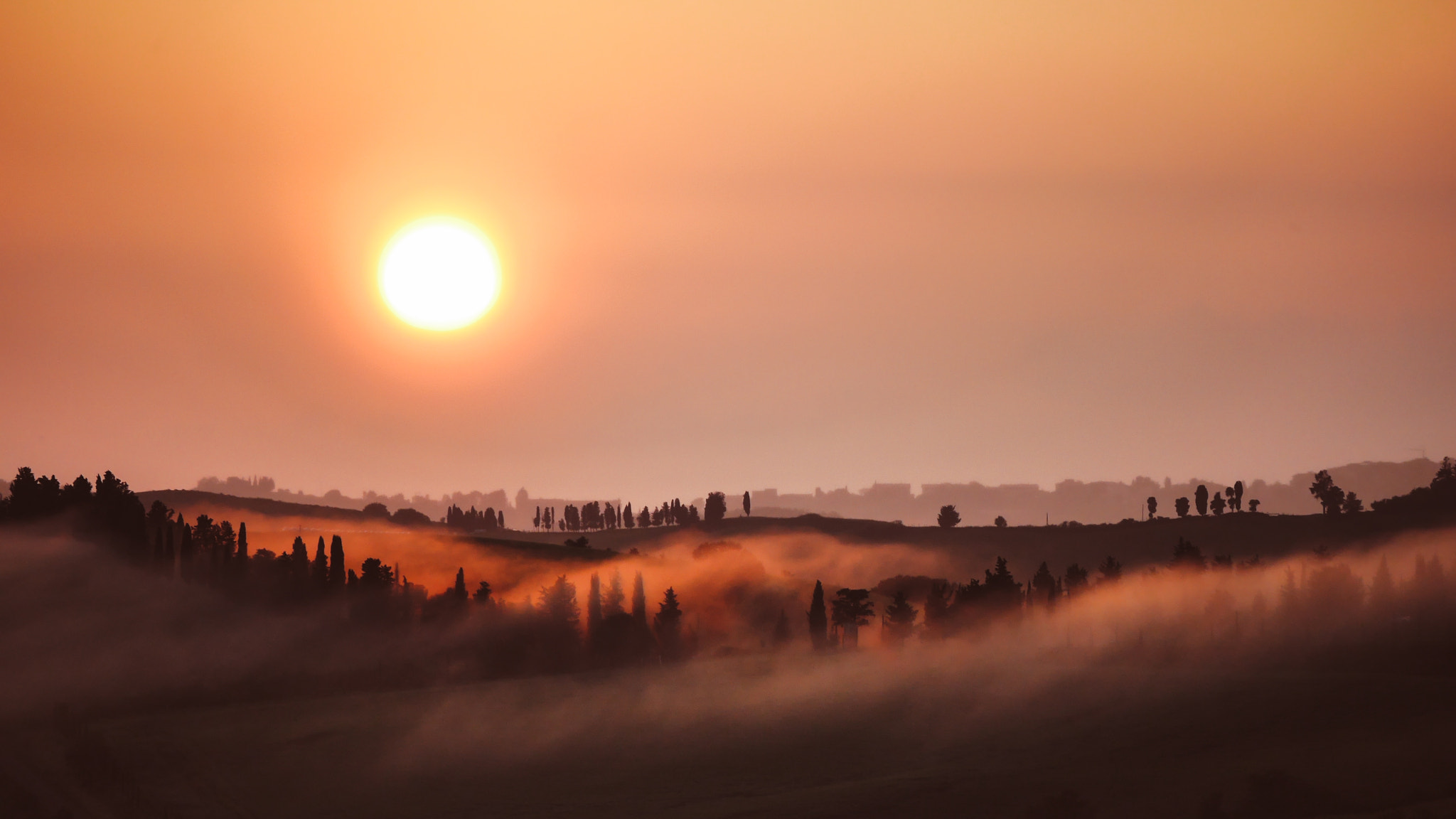 LUMIX G VARIO 45-150/F4.0-5.6 sample photo. Tuscany sunset photography