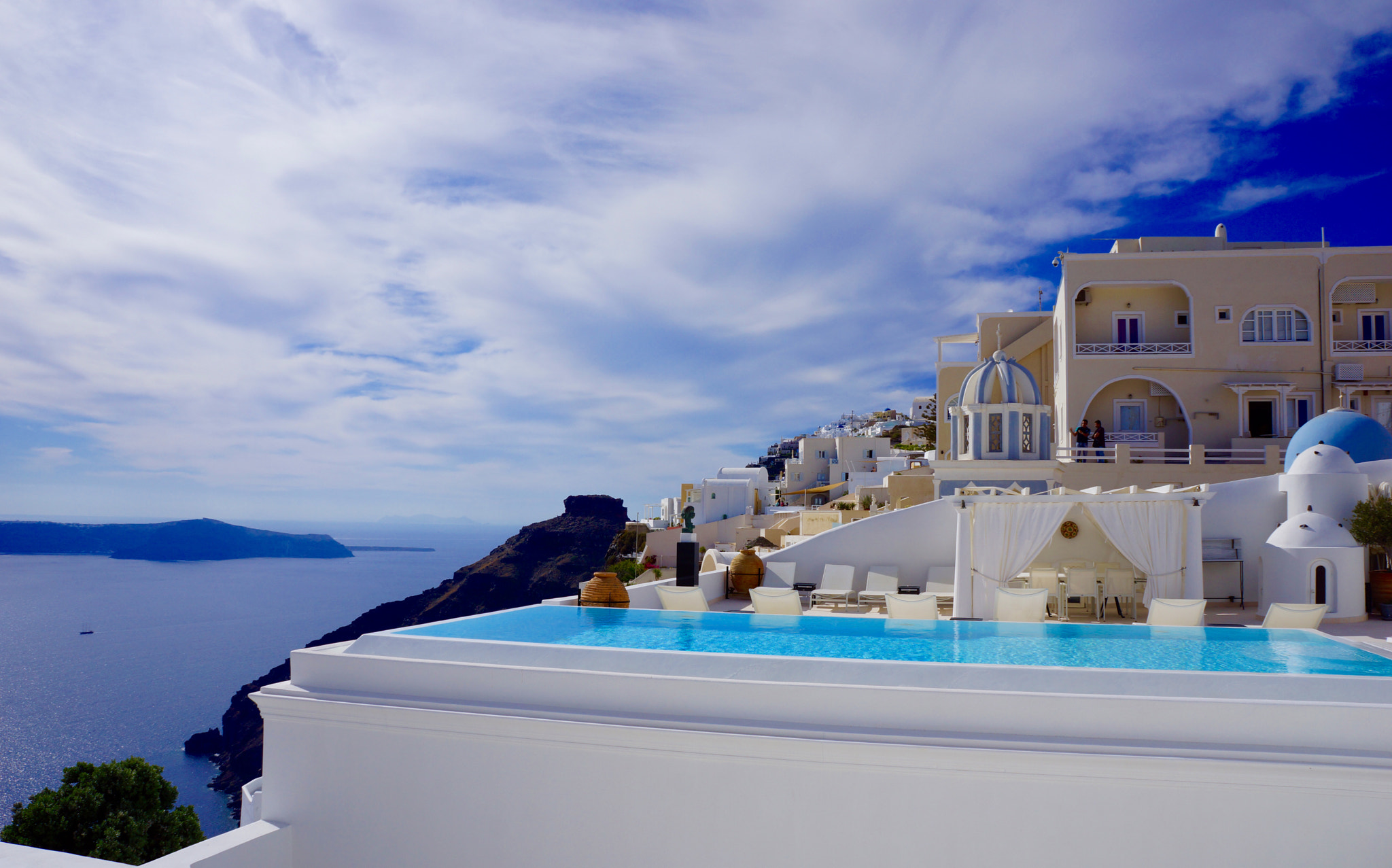 Tamron 18-200mm F3.5-6.3 Di III VC sample photo. Beautiful port town of santorini, greece photography