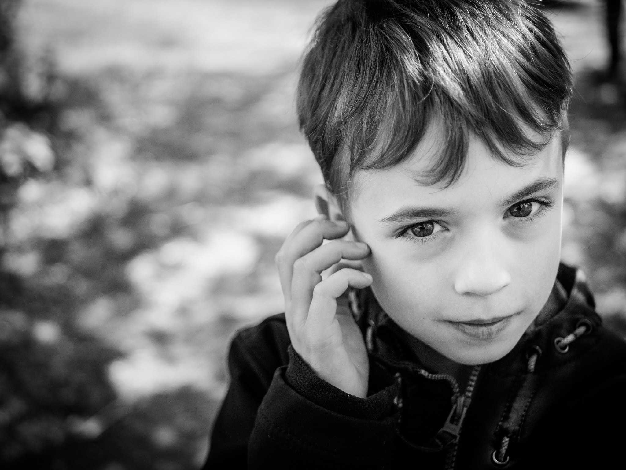 Olympus OM-D E-M5 + LUMIX G 25/F1.7 sample photo. Hey dad... photography