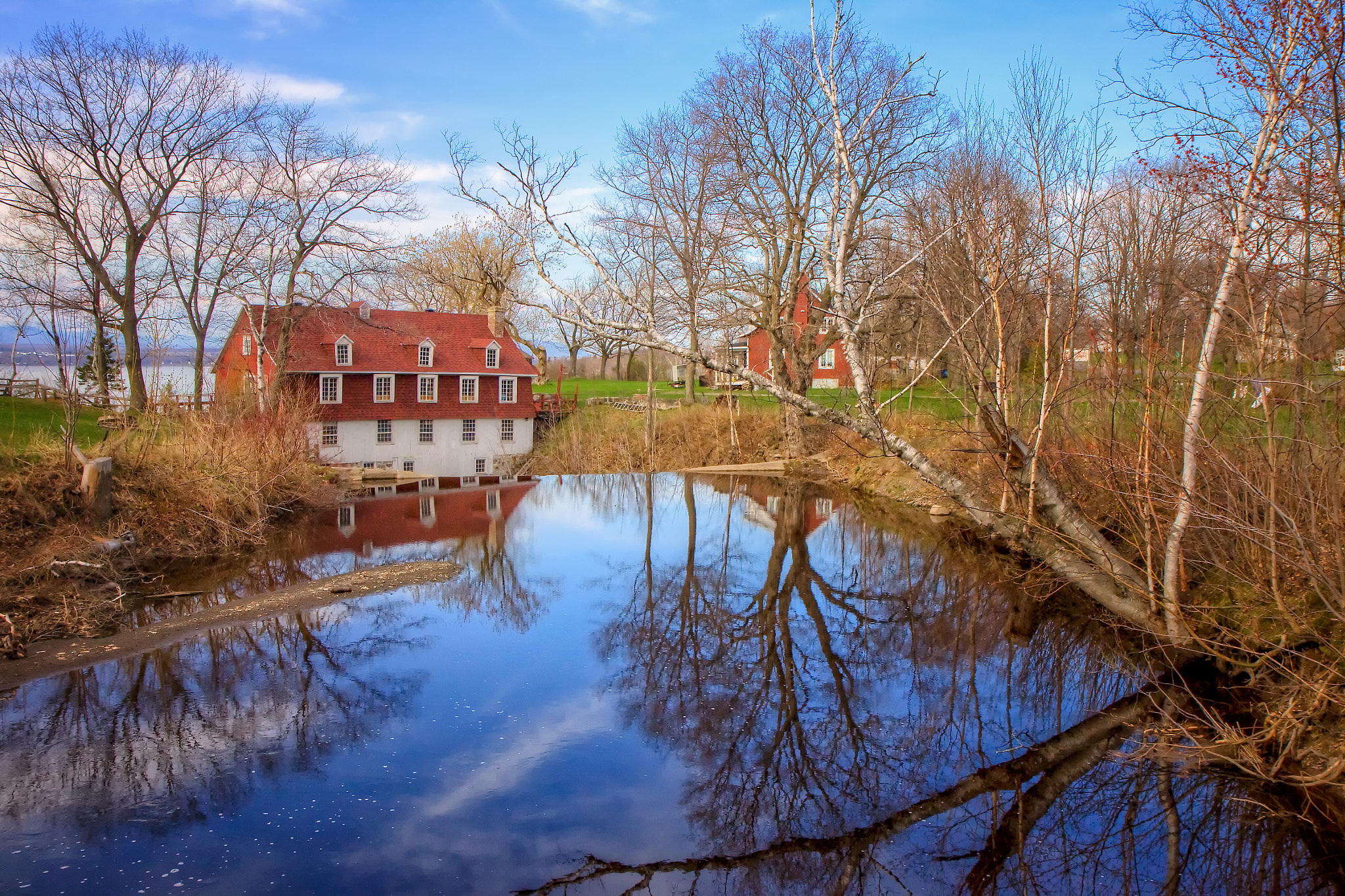 Canon EF-S 17-55mm F2.8 IS USM sample photo. Moulin de beaumont photography