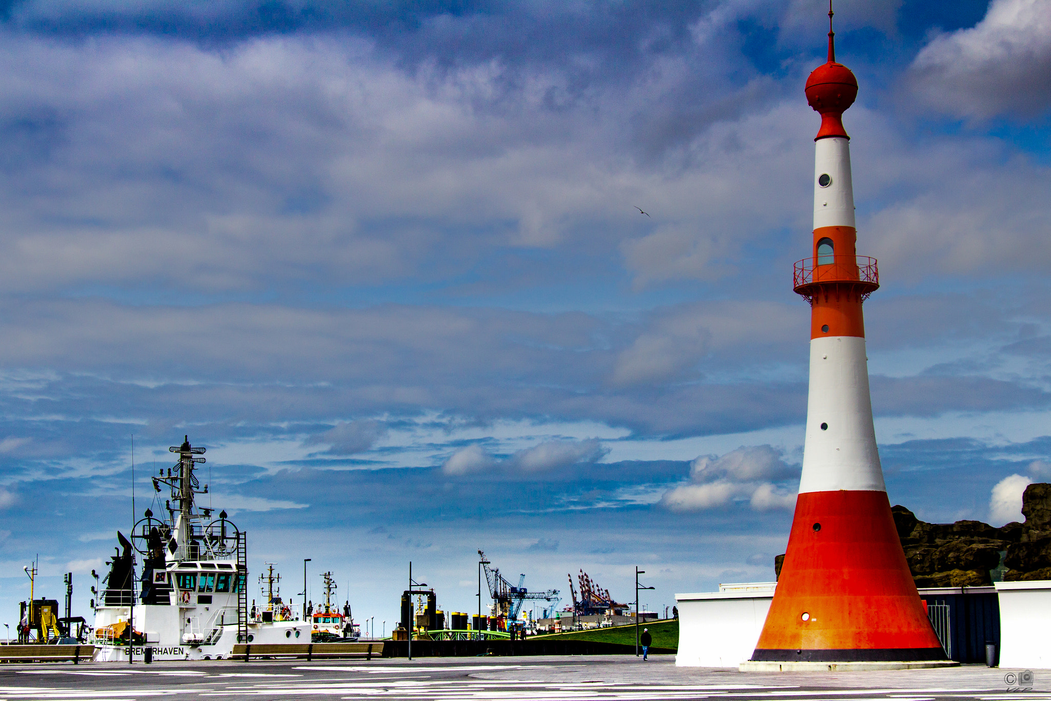 Canon EF-S 18-135mm F3.5-5.6 IS STM sample photo. Lighthouse photography