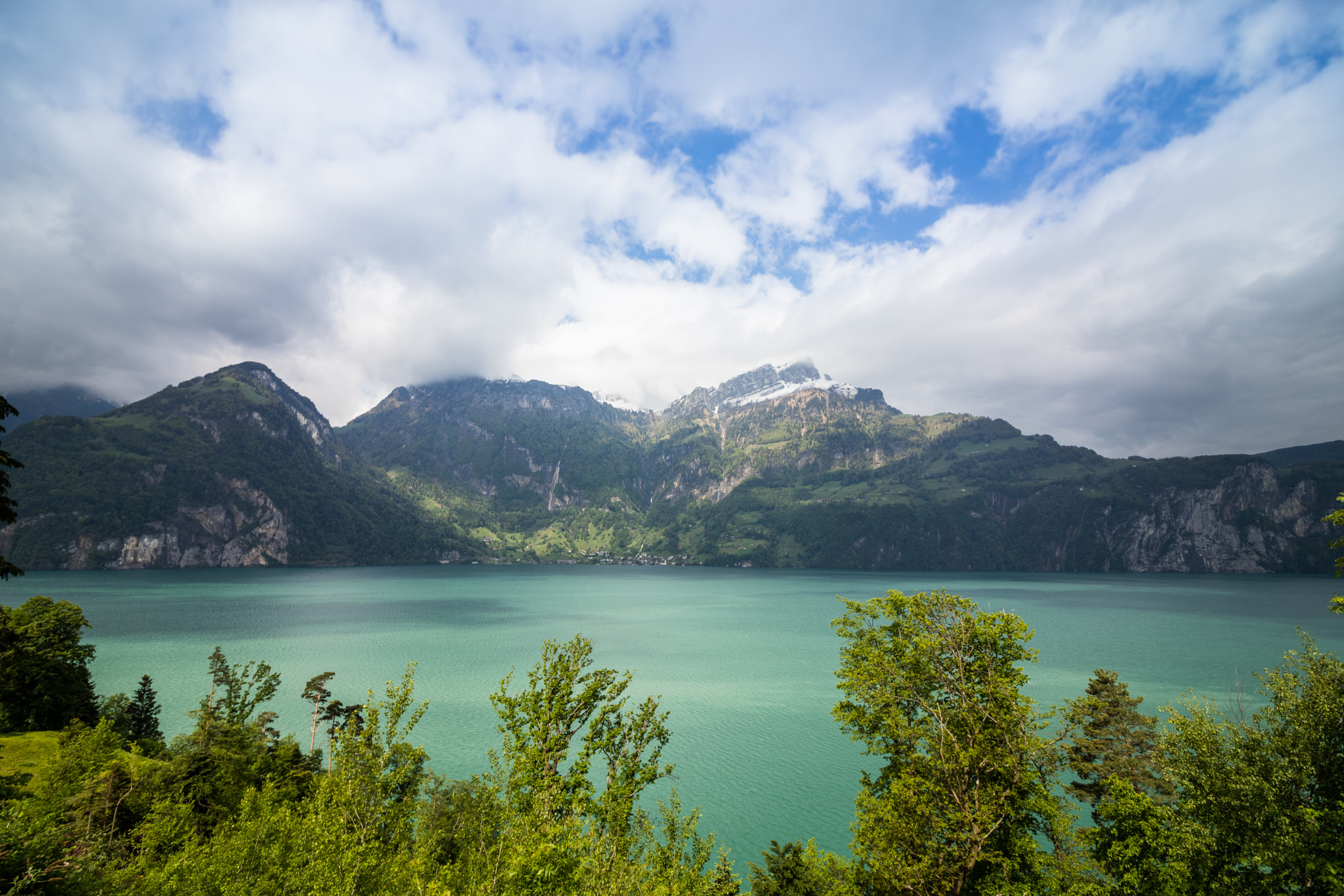 Canon EF-S 10-18mm F4.5–5.6 IS STM sample photo. Lac des 4 cantons, suisse photography