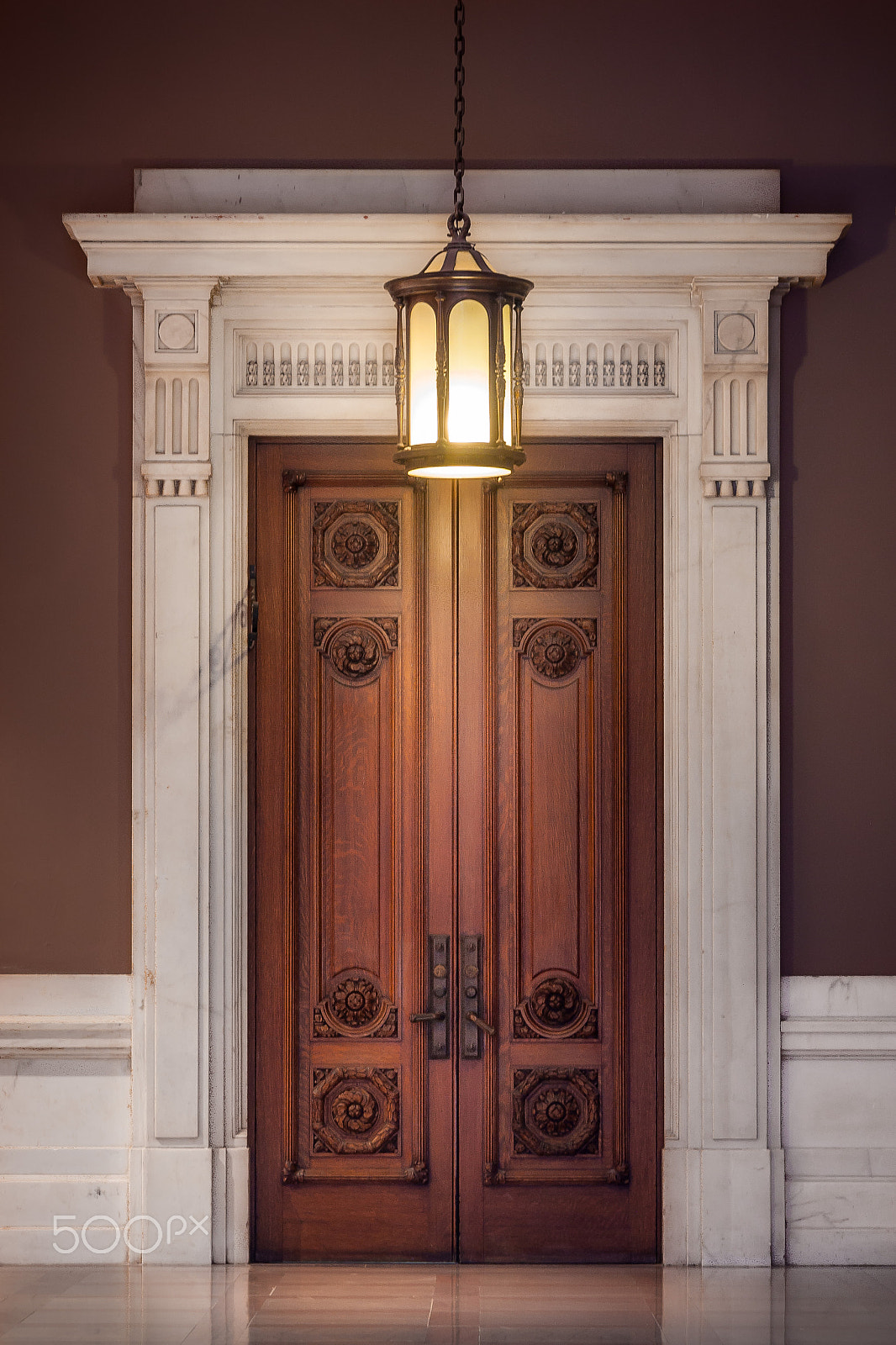 Canon EOS 450D (EOS Rebel XSi / EOS Kiss X2) sample photo. Interior door at the old courthouse photography