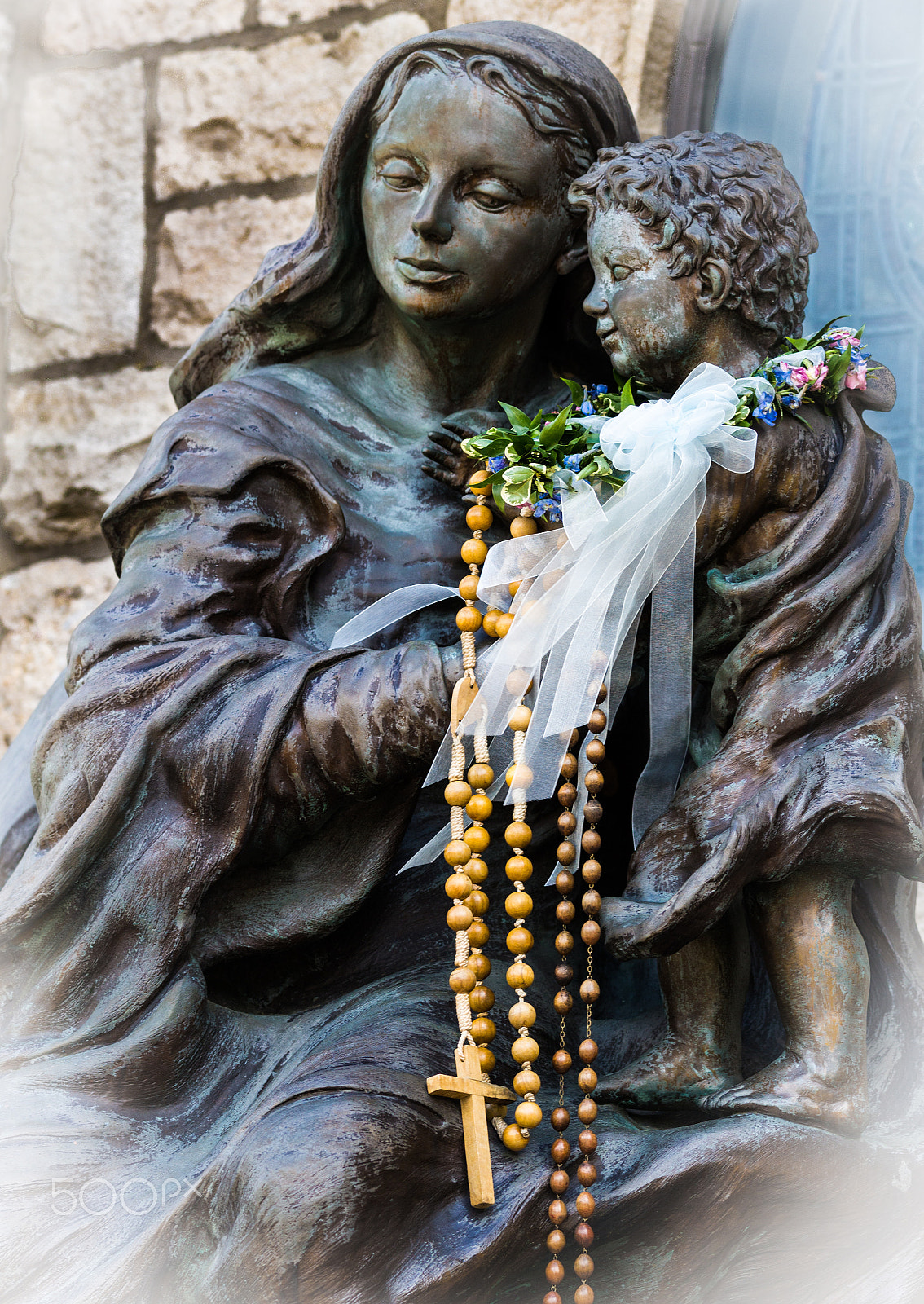 Canon EOS 100D (EOS Rebel SL1 / EOS Kiss X7) sample photo. Blessed mother photography