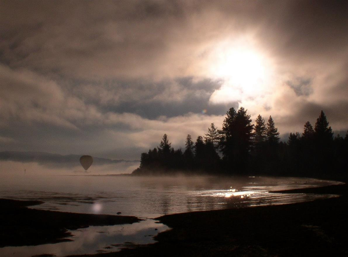 Olympus C4100Z,C4000Z sample photo. Misty morn hot air balloon over lake tahoe shoreli photography