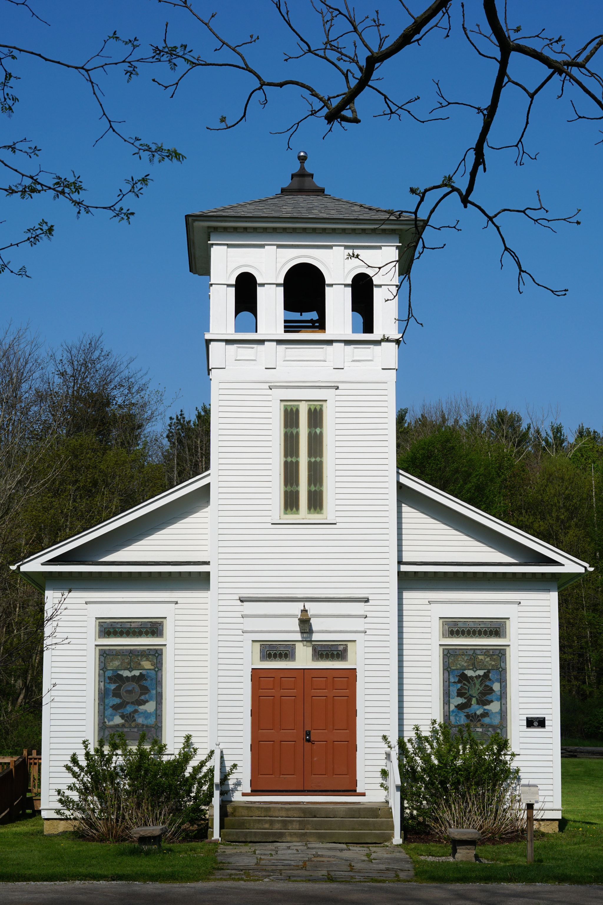 Sony a6300 + Sony Sonnar T* FE 55mm F1.8 ZA sample photo. Transplanted church photography