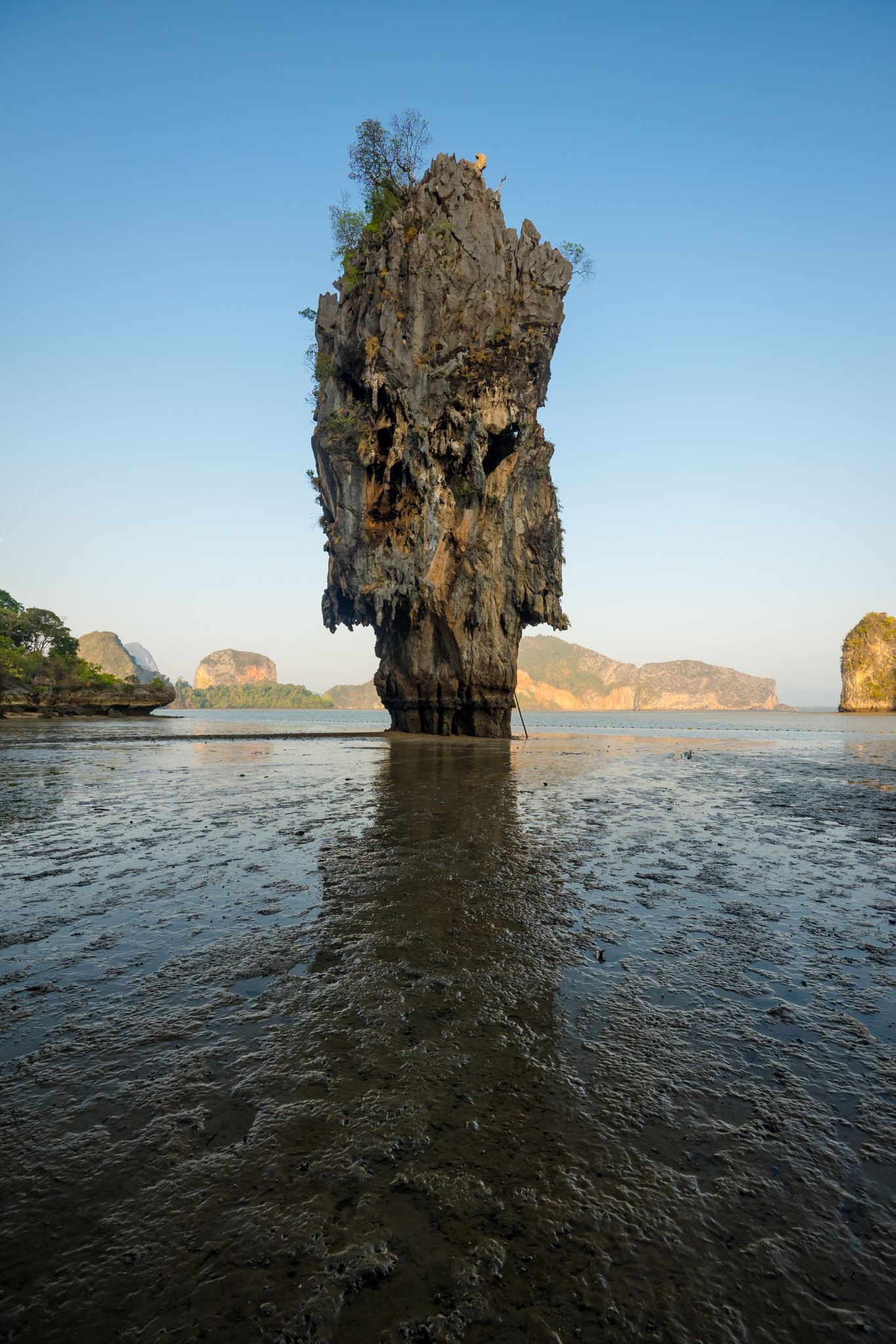 Sony a7 + Sony Vario-Sonnar T* 16-35mm F2.8 ZA SSM sample photo. The james bond island, khao phing kan in the pang nga bay in tha photography