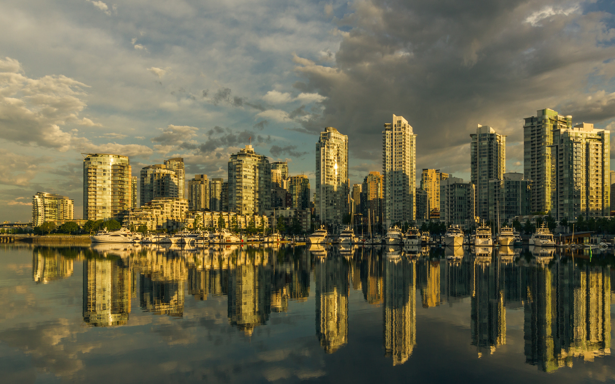 Canon EF-S 10-18mm F4.5–5.6 IS STM sample photo. Vancouver photography