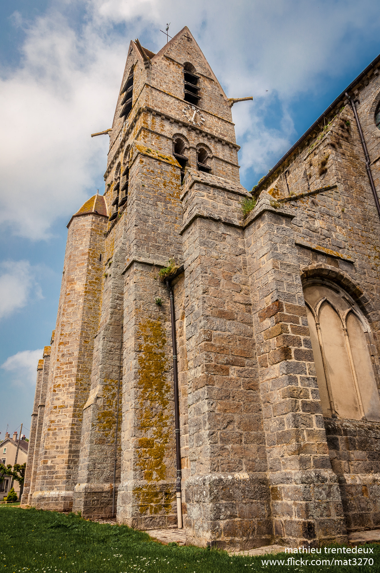 Sigma 17-70mm F2.8-4 DC Macro OS HSM | C sample photo. Rampillon - eglise hdr photography