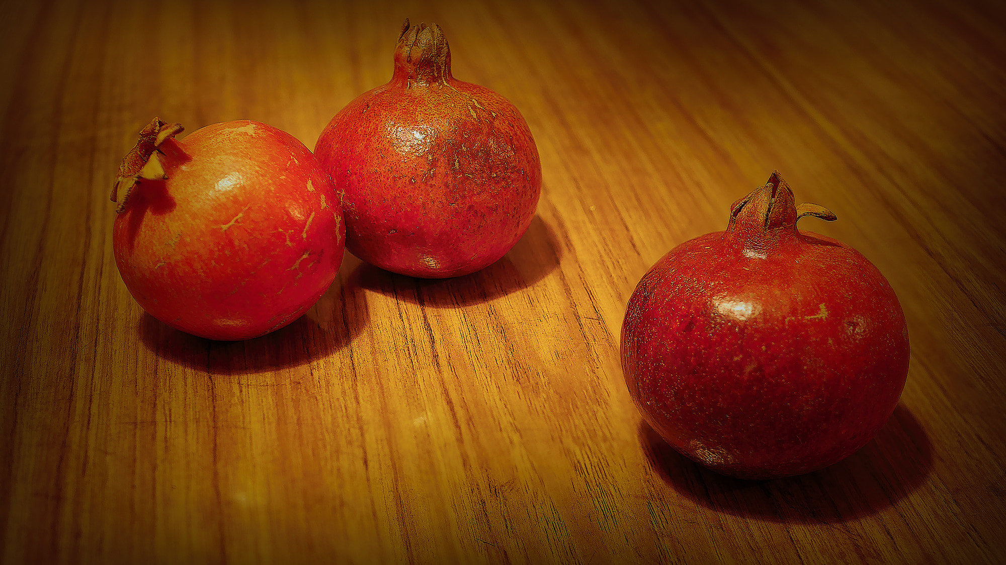 Panasonic Lumix DMC-GX7 + LUMIX G 25/F1.7 sample photo. Pomegranates photography