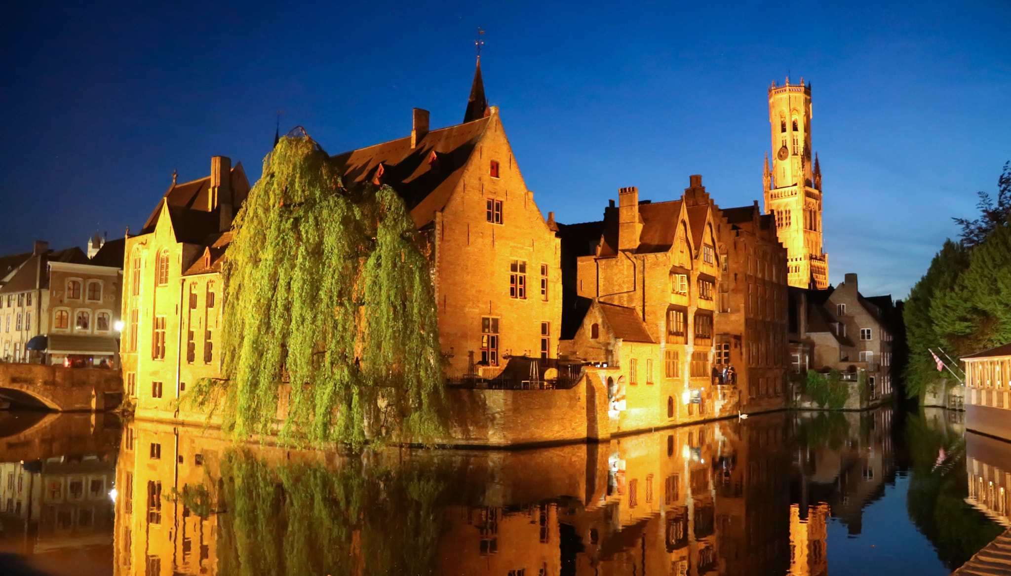 Canon EF-S 17-85mm F4-5.6 IS USM sample photo. Amazing bruges photography