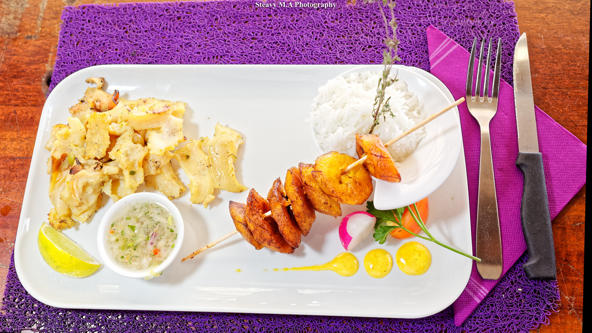 Canon EF 35mm F1.4L II USM sample photo. Yummy seafood photography