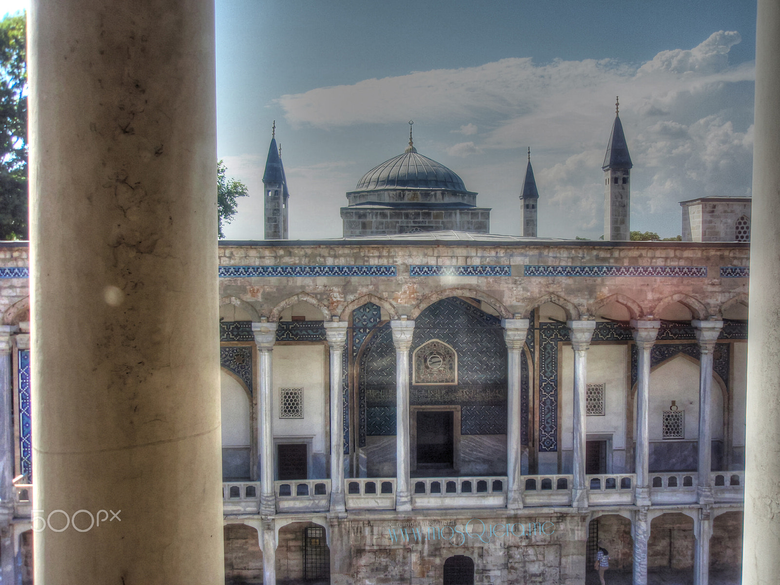 Olympus u780,S780 sample photo. Between columns photography