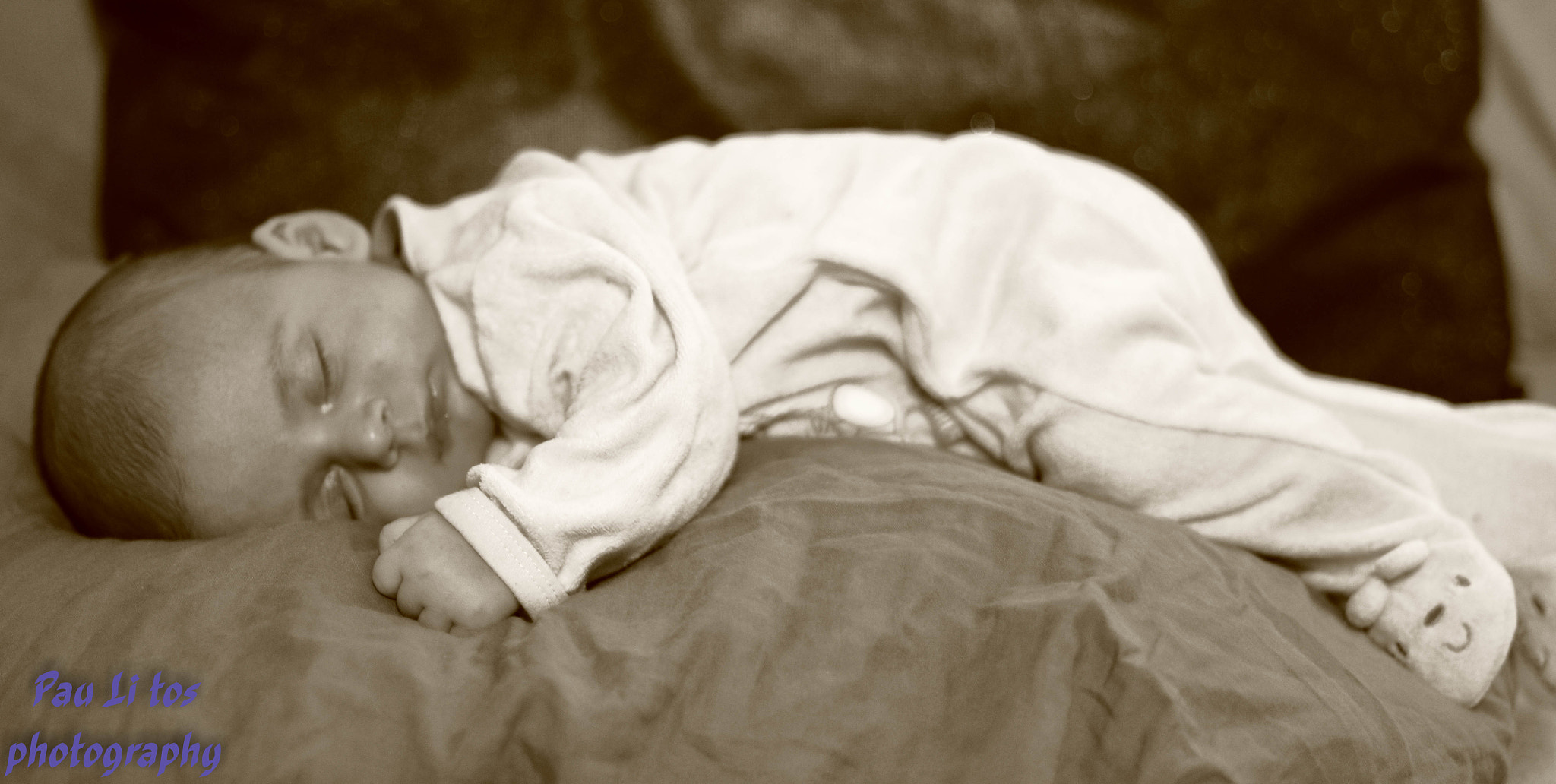 Canon EF 50mm F1.4 USM sample photo. Naissance bébé james photography