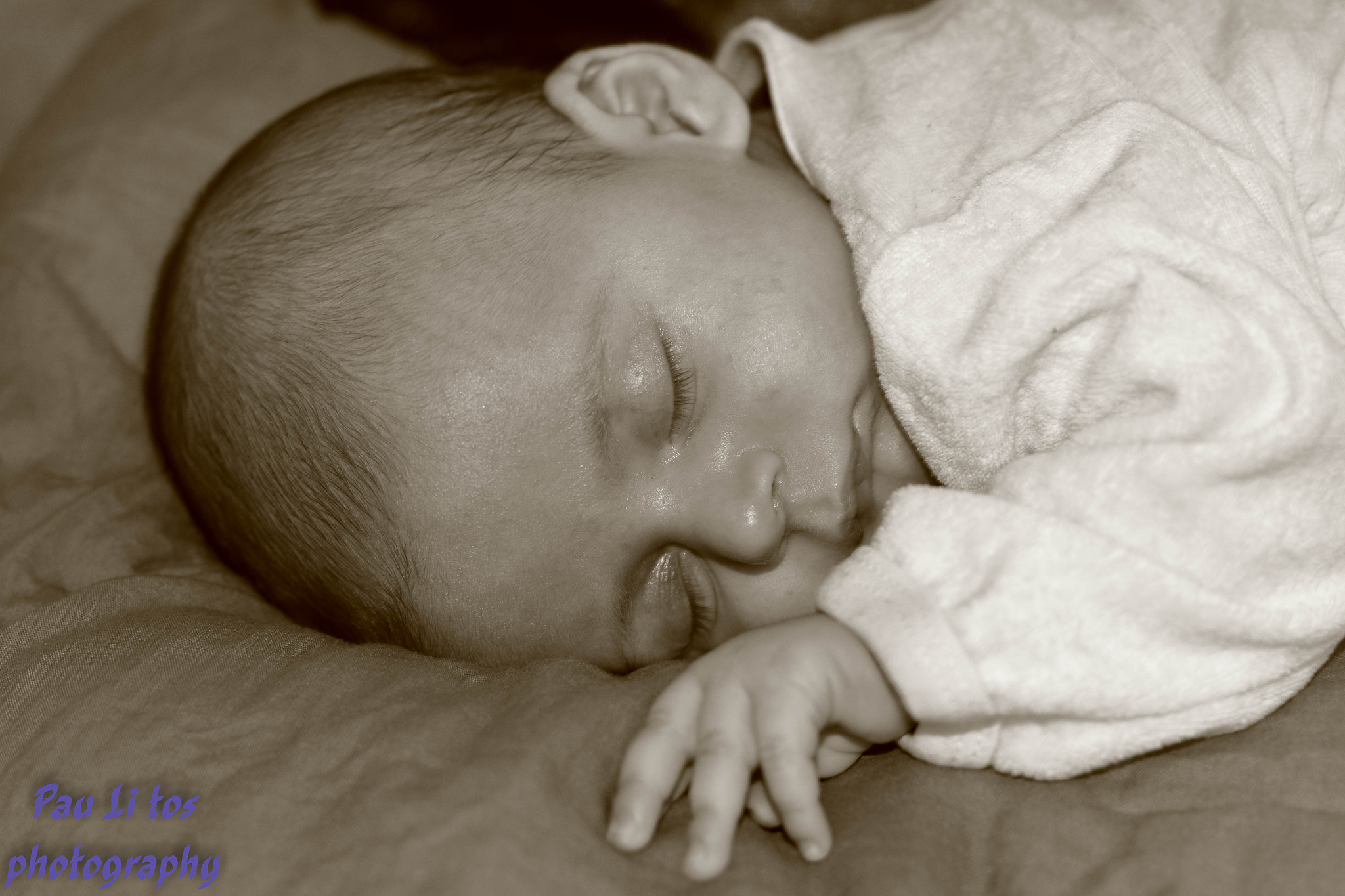 Canon EF 50mm F1.4 USM sample photo. Naissance bébé james photography