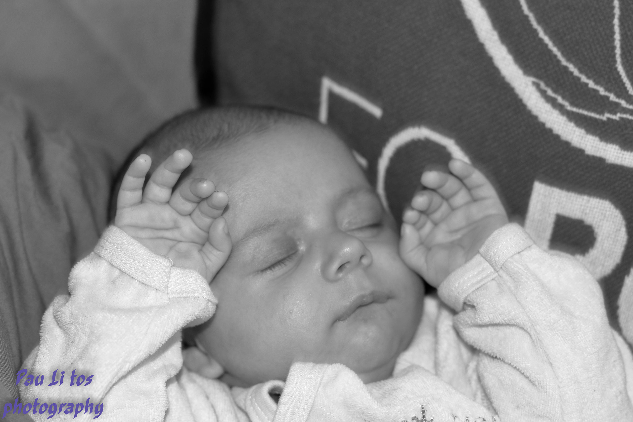 Canon EF 50mm F1.4 USM sample photo. Naissance bébé james photography