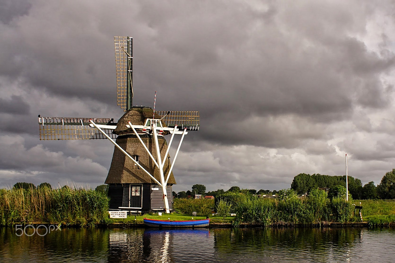 Sony DT 18-70mm F3.5-5.6 sample photo. Molen de hommel haarlem photography
