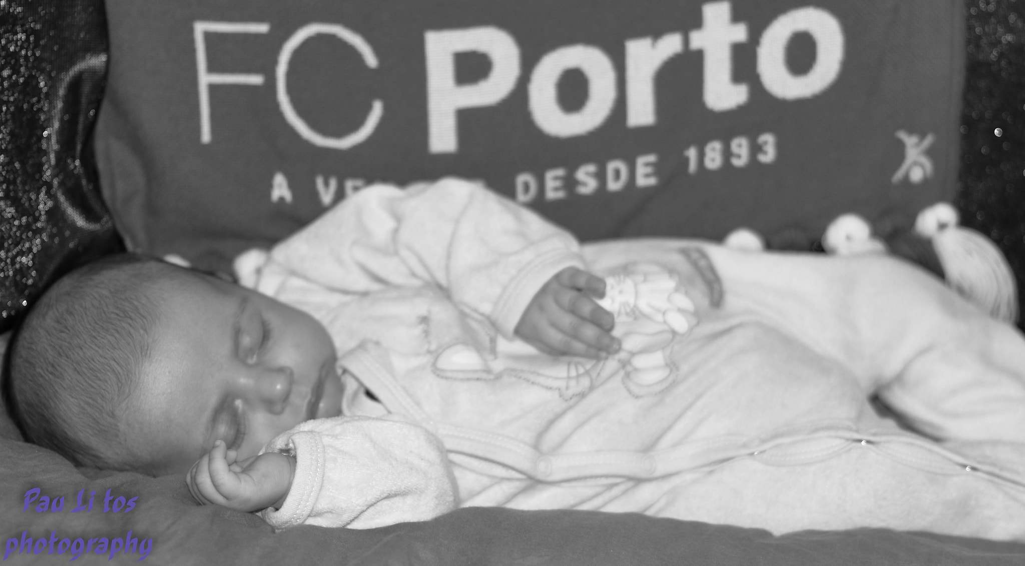 Canon EF 50mm F1.4 USM sample photo. Naissance bébé james photography