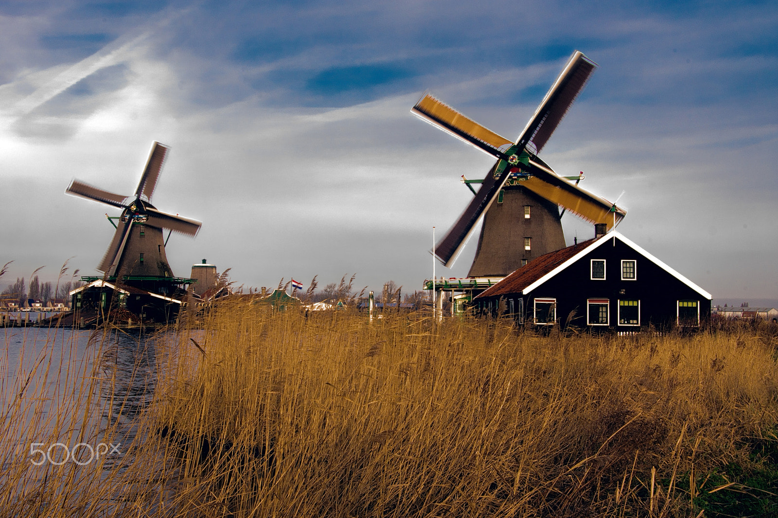 Tamron 18-270mm F3.5-6.3 Di II PZD sample photo. Old windmills at zaanse schans, near amsterdam. photography