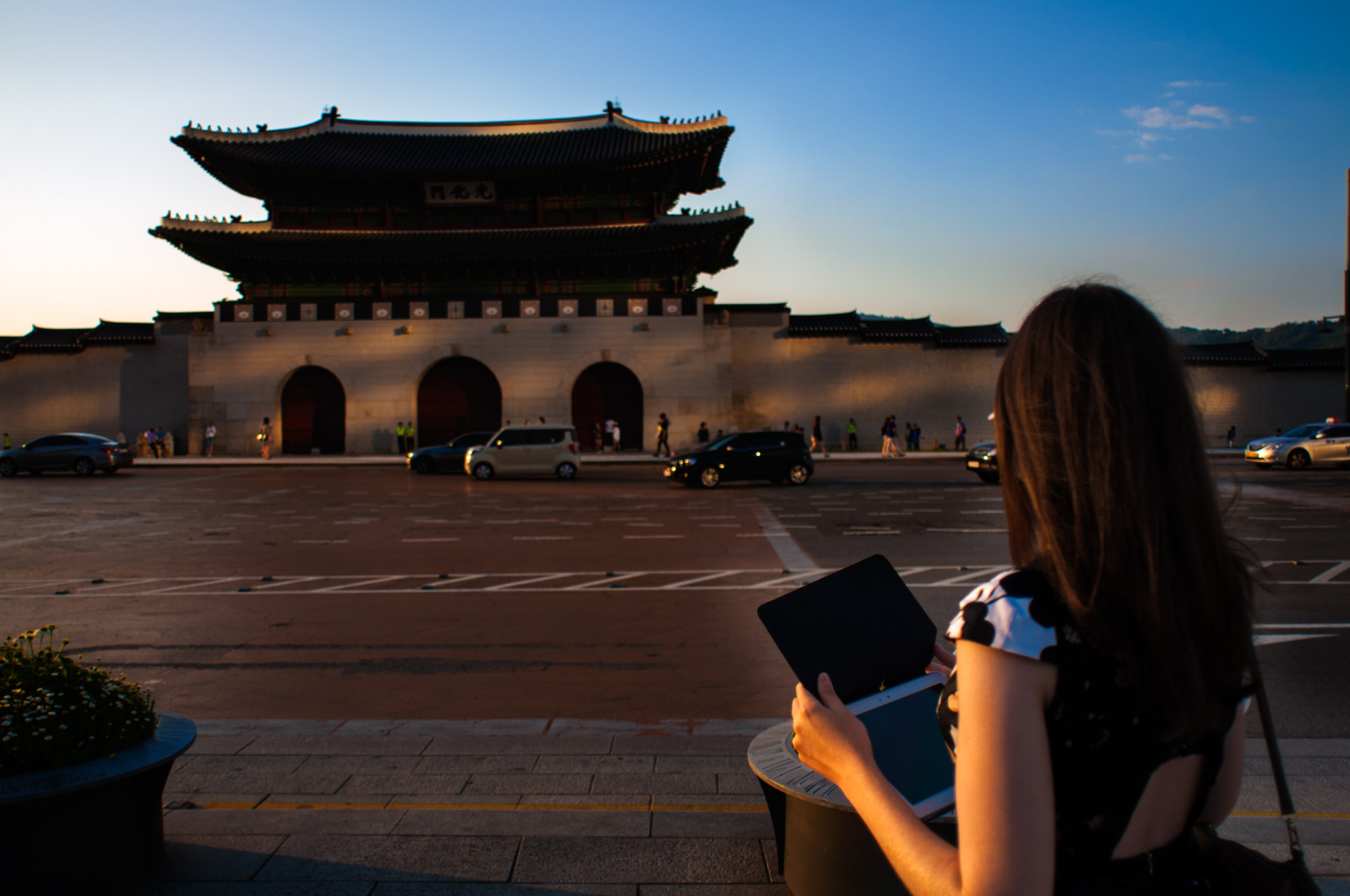 Nikon D90 + Nikon AF Nikkor 20mm F2.8D sample photo. Gyeongbokgung photography