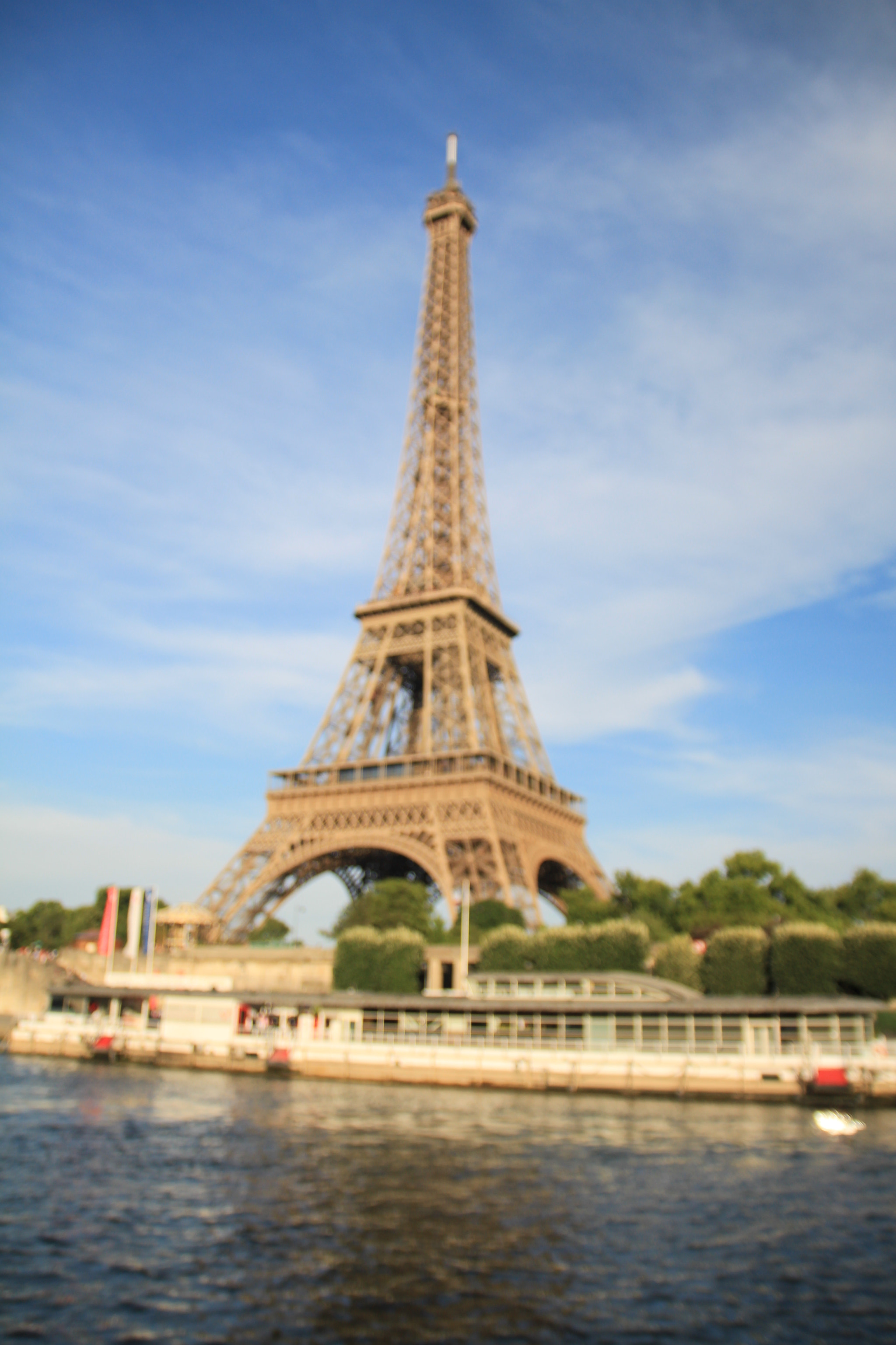 Sigma 17-70mm F2.8-4 DC Macro OS HSM sample photo. Paris 28 06 2015 photography