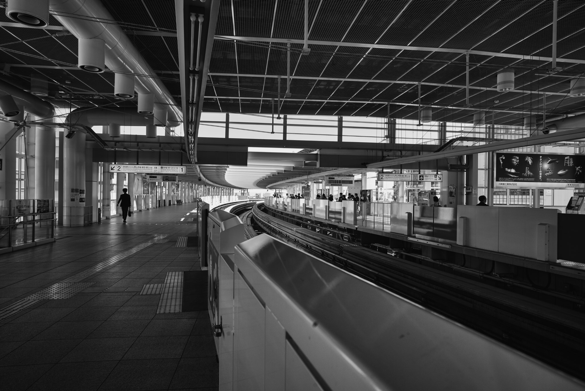 Leica Super-Elmar-M 21mm F3.4 ASPH sample photo. Haneda international airport station - left view photography