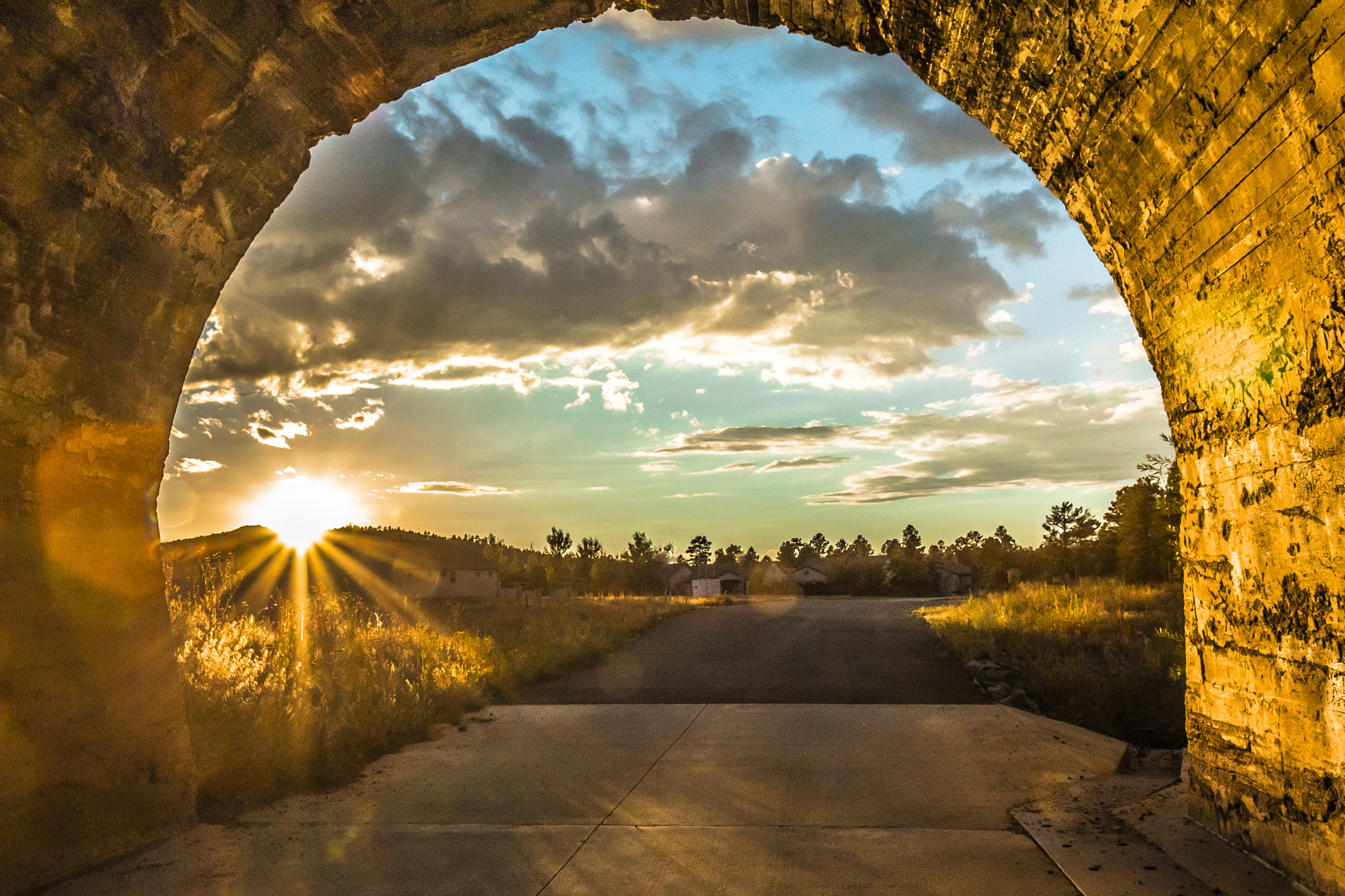 Canon EOS 650D (EOS Rebel T4i / EOS Kiss X6i) sample photo. Last light of the day - williams, arizona photography